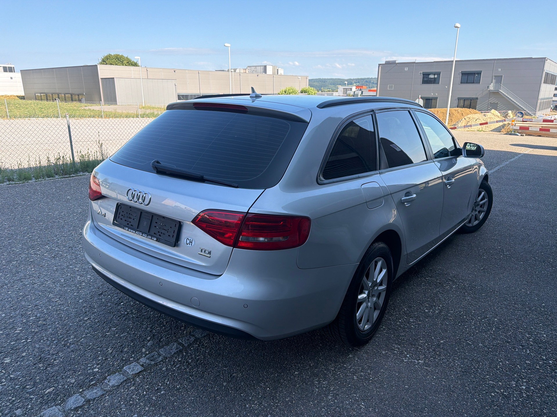AUDI A4 Avant 2.0 TDI quattro ** Gr. Navigation ** Klima-auto ** Tempomat ** PDC H ** Letzte MFK 03.2024 ** B5b *-image-4