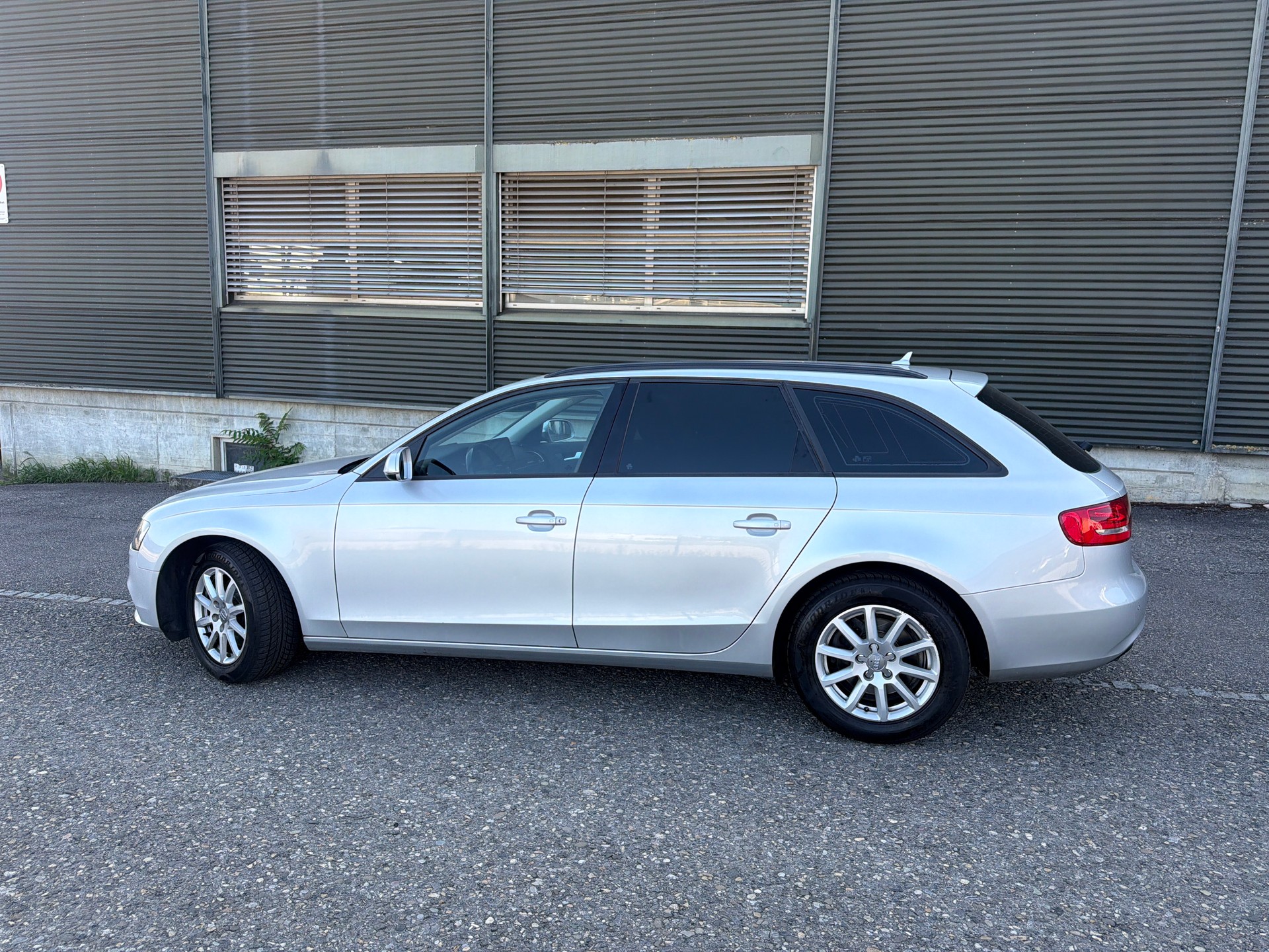 AUDI A4 Avant 2.0 TDI quattro ** Gr. Navigation ** Klima-auto ** Tempomat ** PDC H ** Letzte MFK 03.2024 ** B5b *-image-9