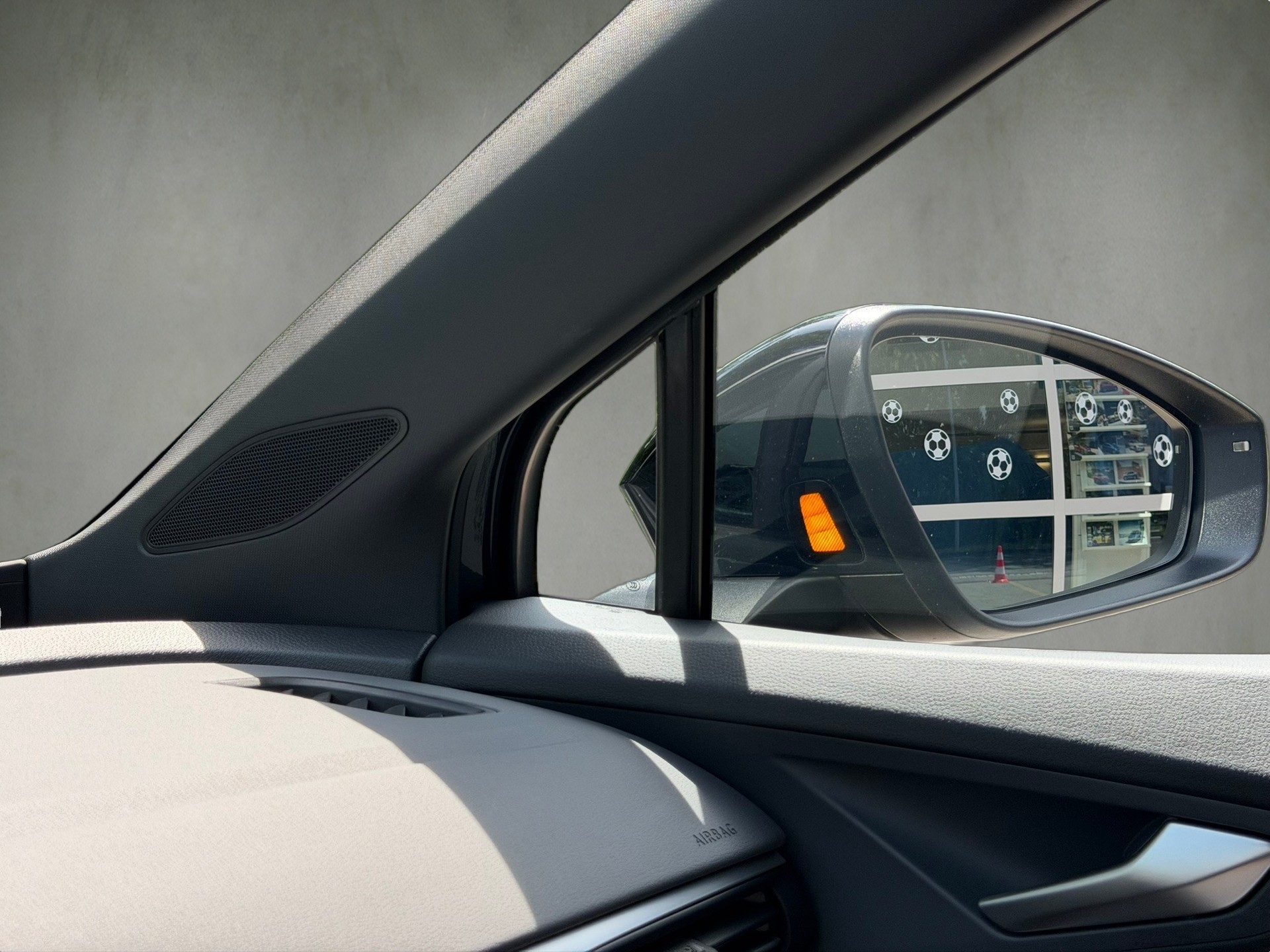 VW ID.4 Pro Performance 77 kWh 1ST Max-image-21