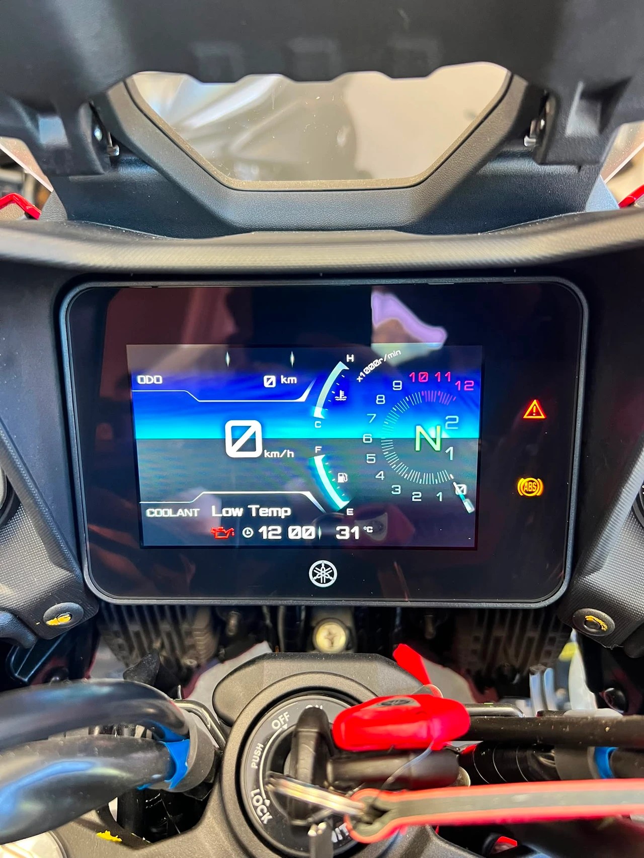 YAMAHA Tracer 7 (35kW)-showroom-element-3