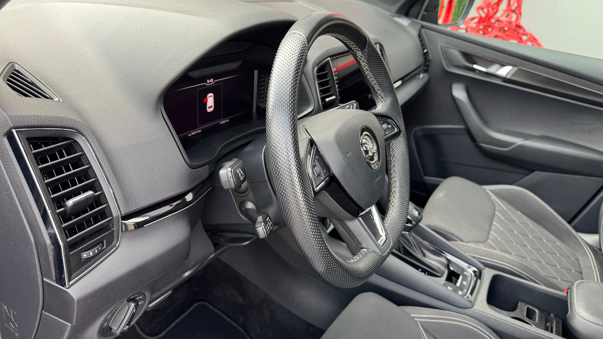 SKODA Karoq 1.5 TSI ACT SportLine DSG-image-9
