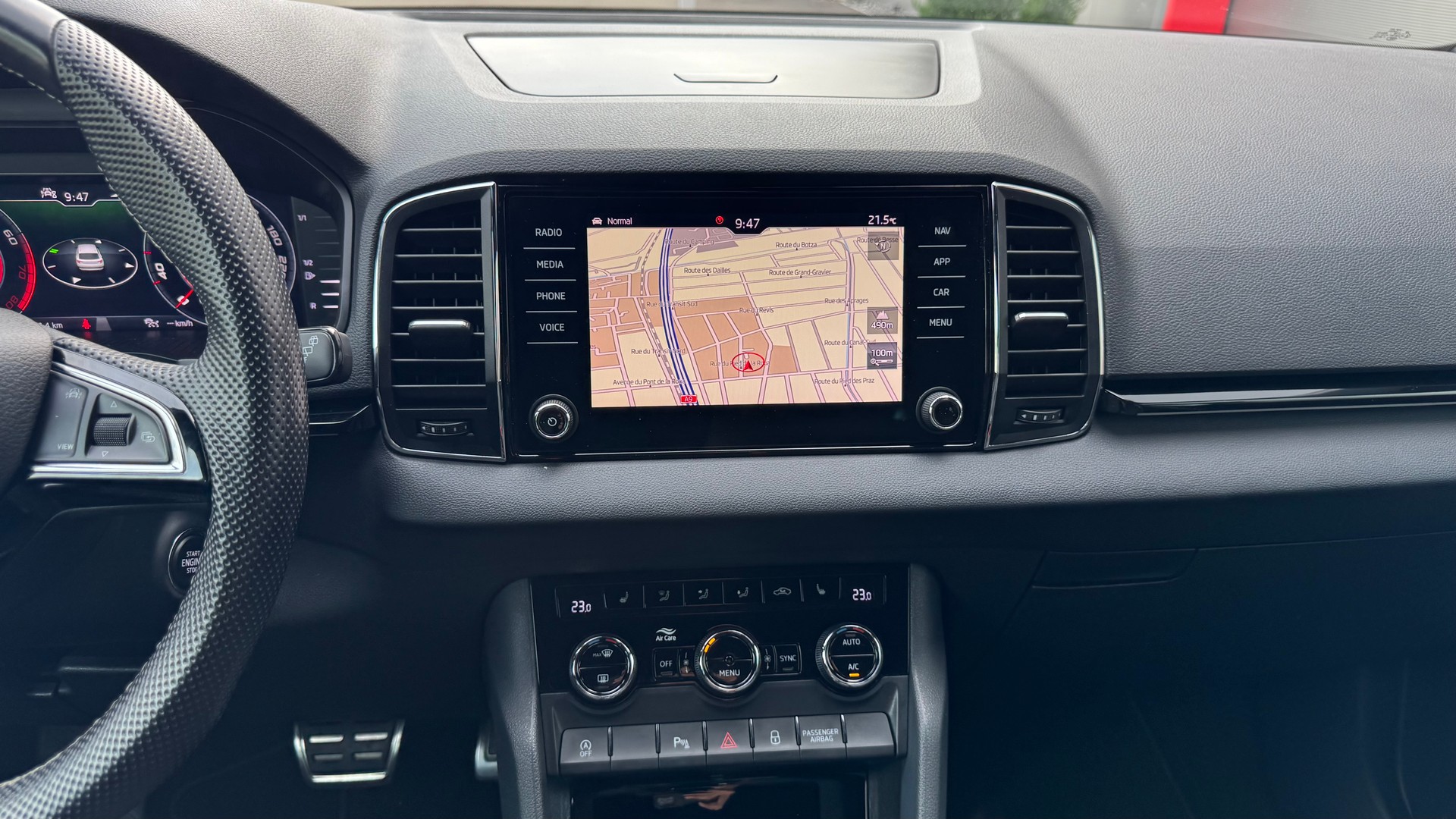 SKODA Karoq 1.5 TSI ACT SportLine DSG-image-16