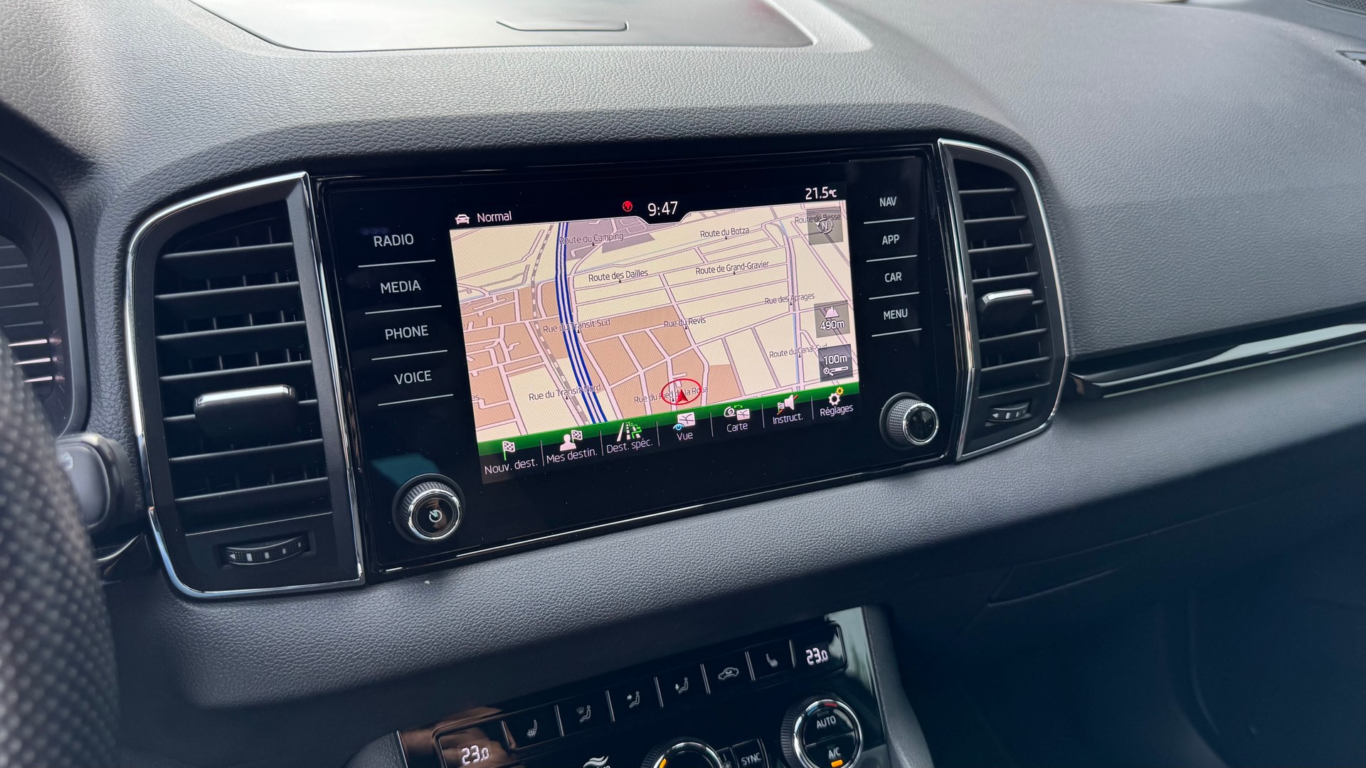 SKODA Karoq 1.5 TSI ACT SportLine DSG-image-22