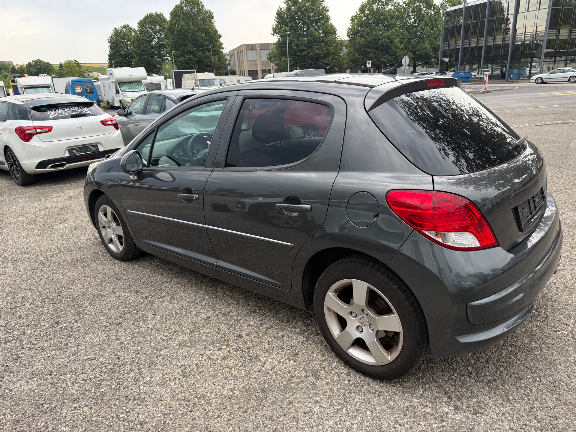 PEUGEOT 207 1.6 16V Lion Edition Automatic-image-1