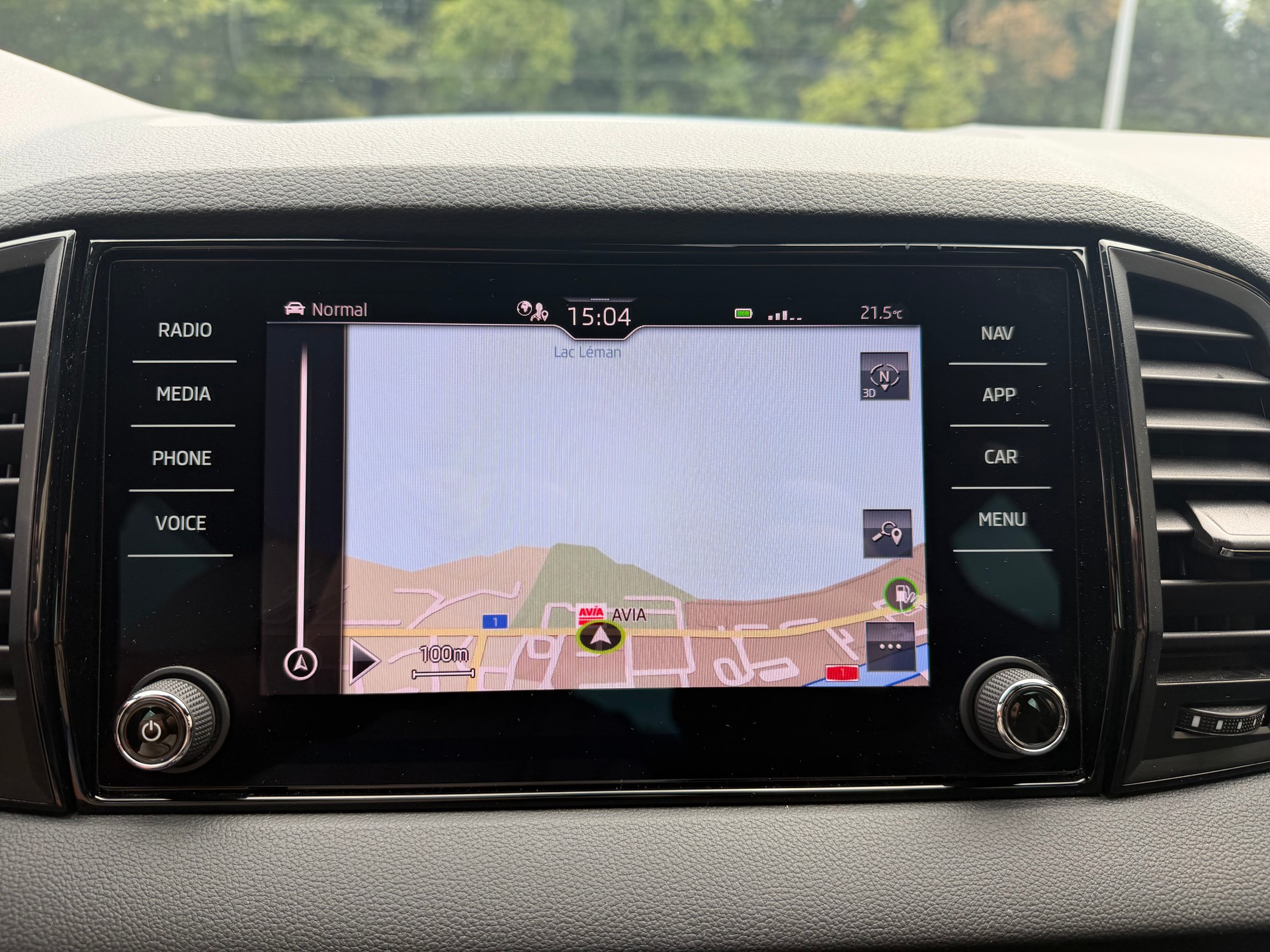 SKODA Karoq 1.5 TSI SportLine DSG-image-19