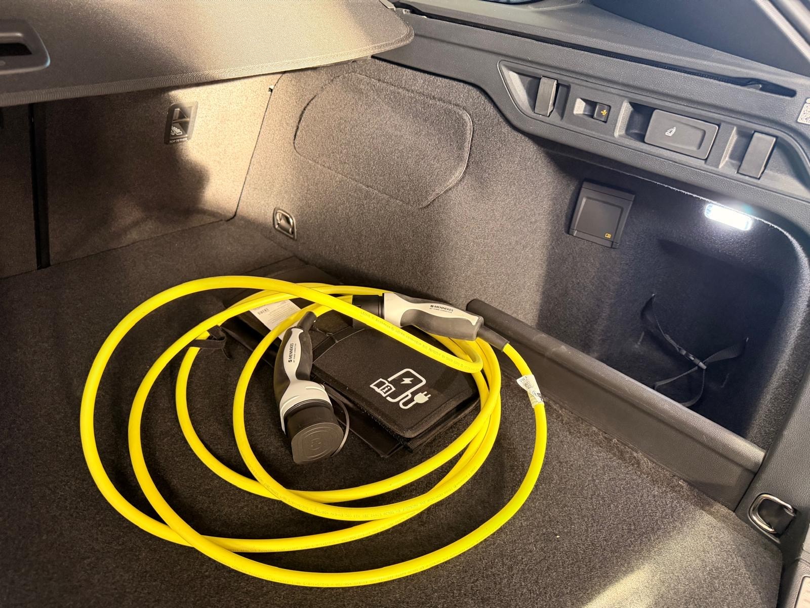 VW Passat Variant 1.5 TSI evo2 Plug-In- Hybrid R-Line DSG-image-14