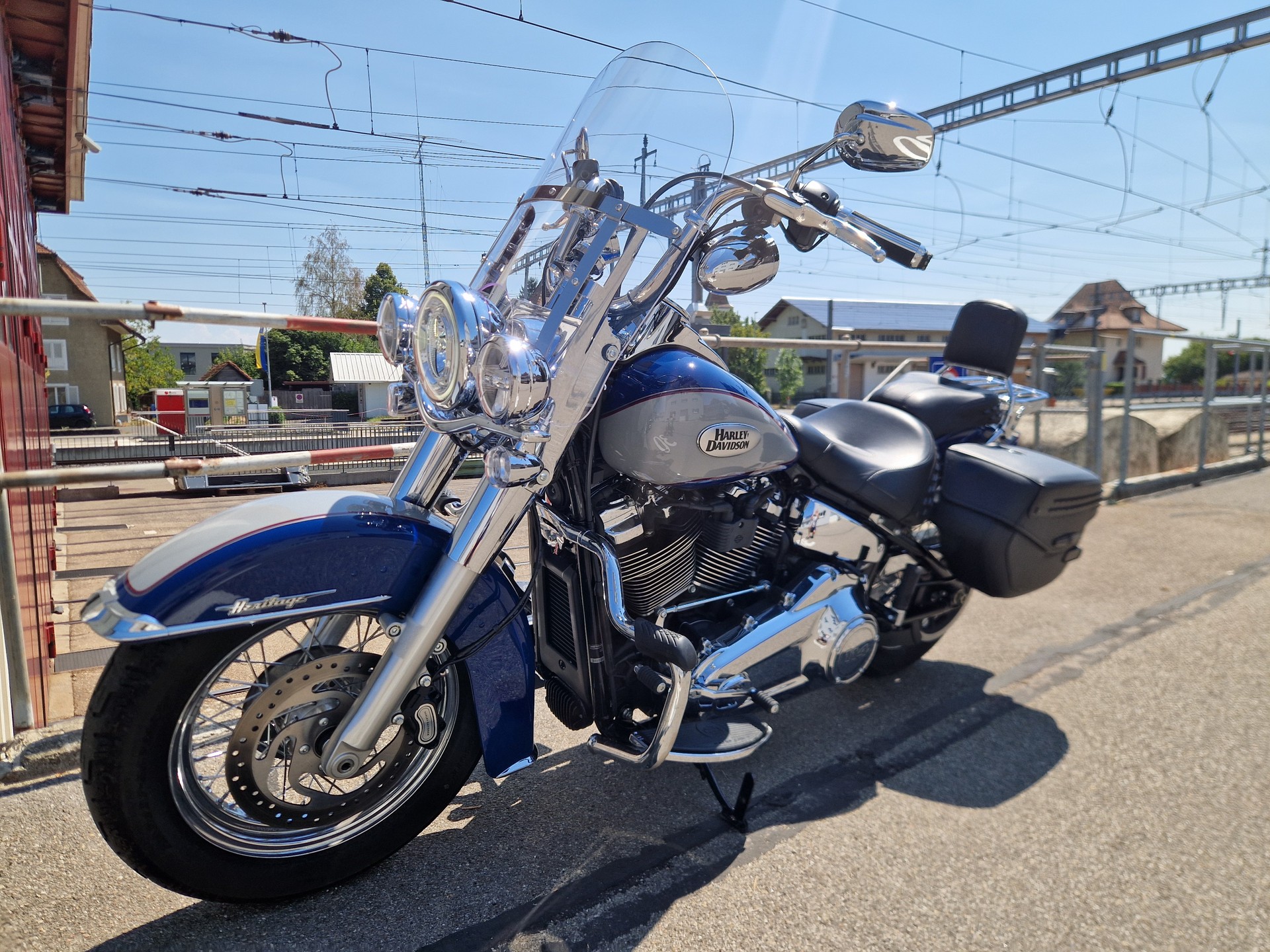 HARLEY-DAVIDSON FLHCS Heritage Classic 114-image-4