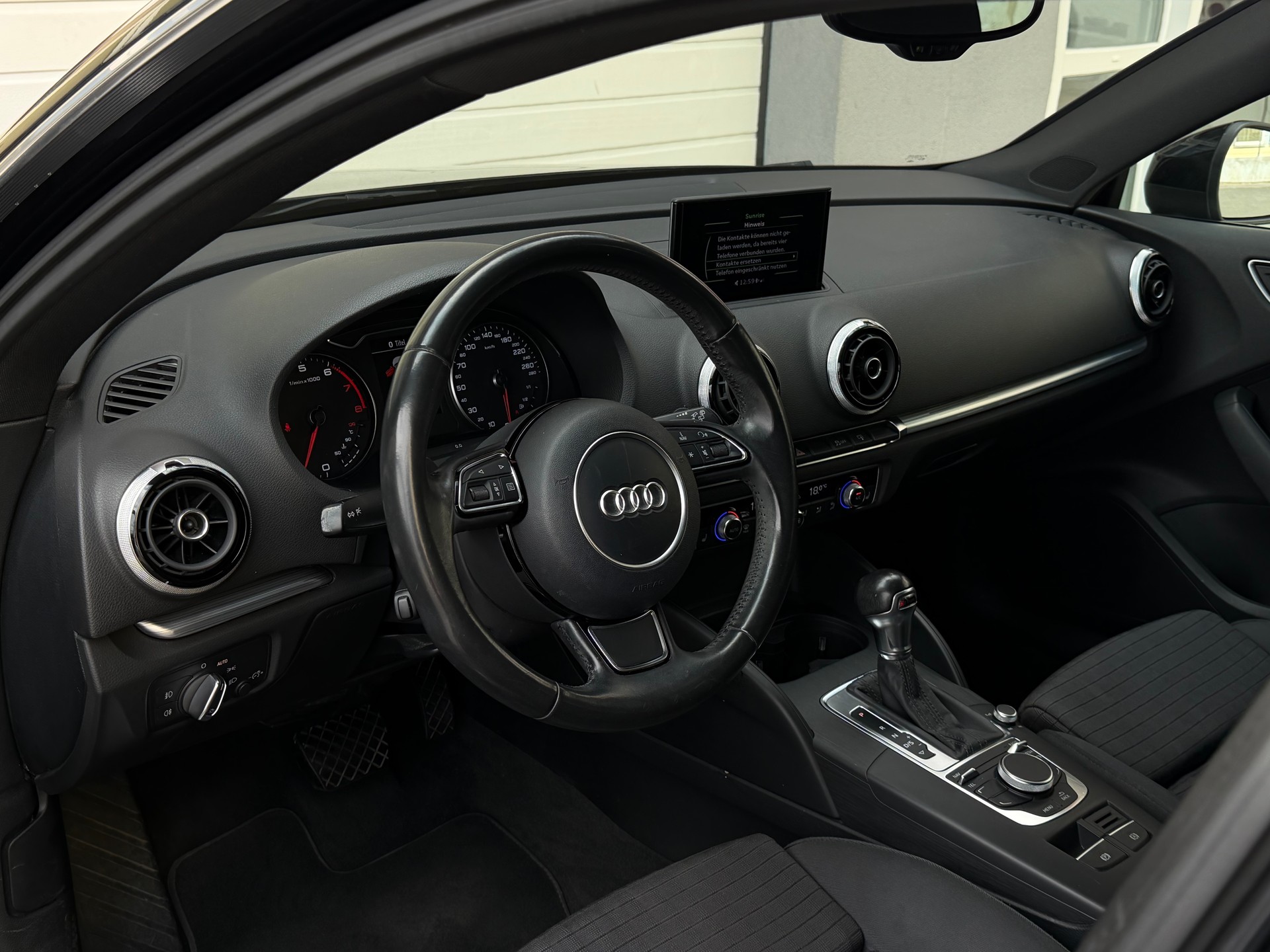 AUDI A3 Sportback 1.4 TFSI Ambiente S-tronic*Ab MFK&Service*Top Austattung*Q1 Garantie*8-Fach Räder*-image-10