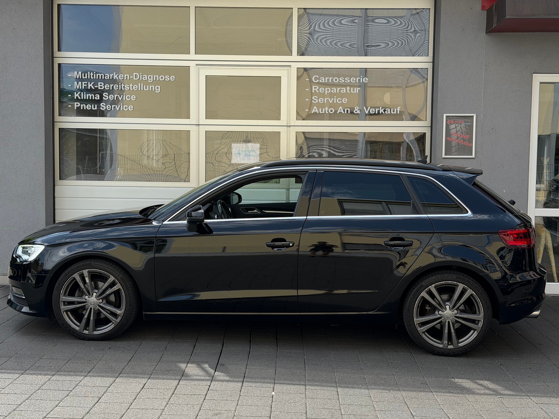 AUDI A3 Sportback 1.4 TFSI Ambiente S-tronic*Ab MFK&Service*Top Austattung*Q1 Garantie*8-Fach Räder*-image-2