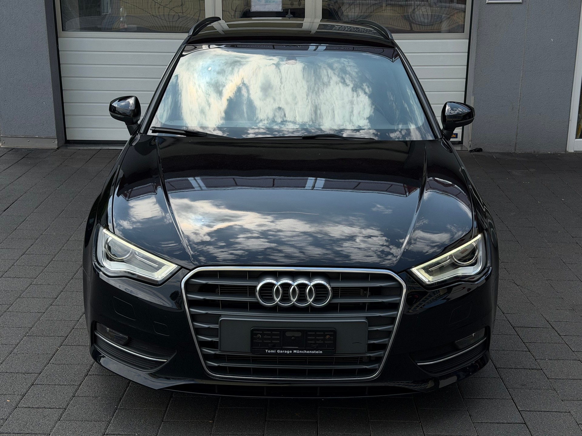 AUDI A3 Sportback 1.4 TFSI Ambiente S-tronic*Ab MFK&Service*Top Austattung*Q1 Garantie*8-Fach Räder*-image-4