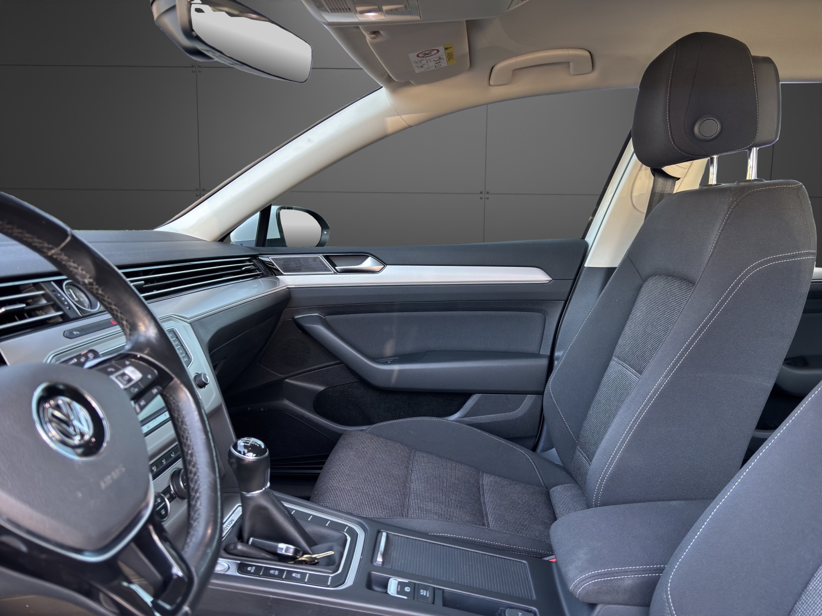VW Passat Variant 2.0 TDI SCR BMT Comfortline 4Motion-image-2