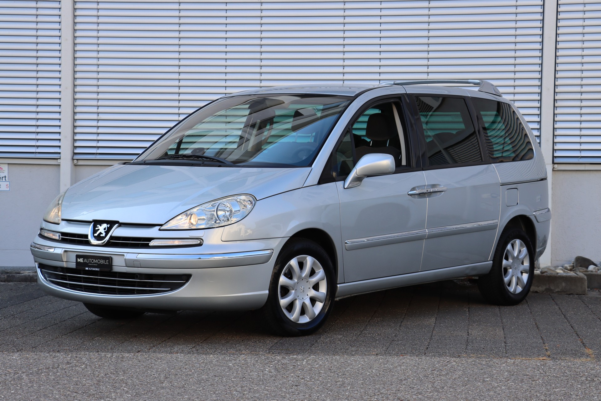 PEUGEOT 807 2.0 16V (SR) Family Automatic-image-0