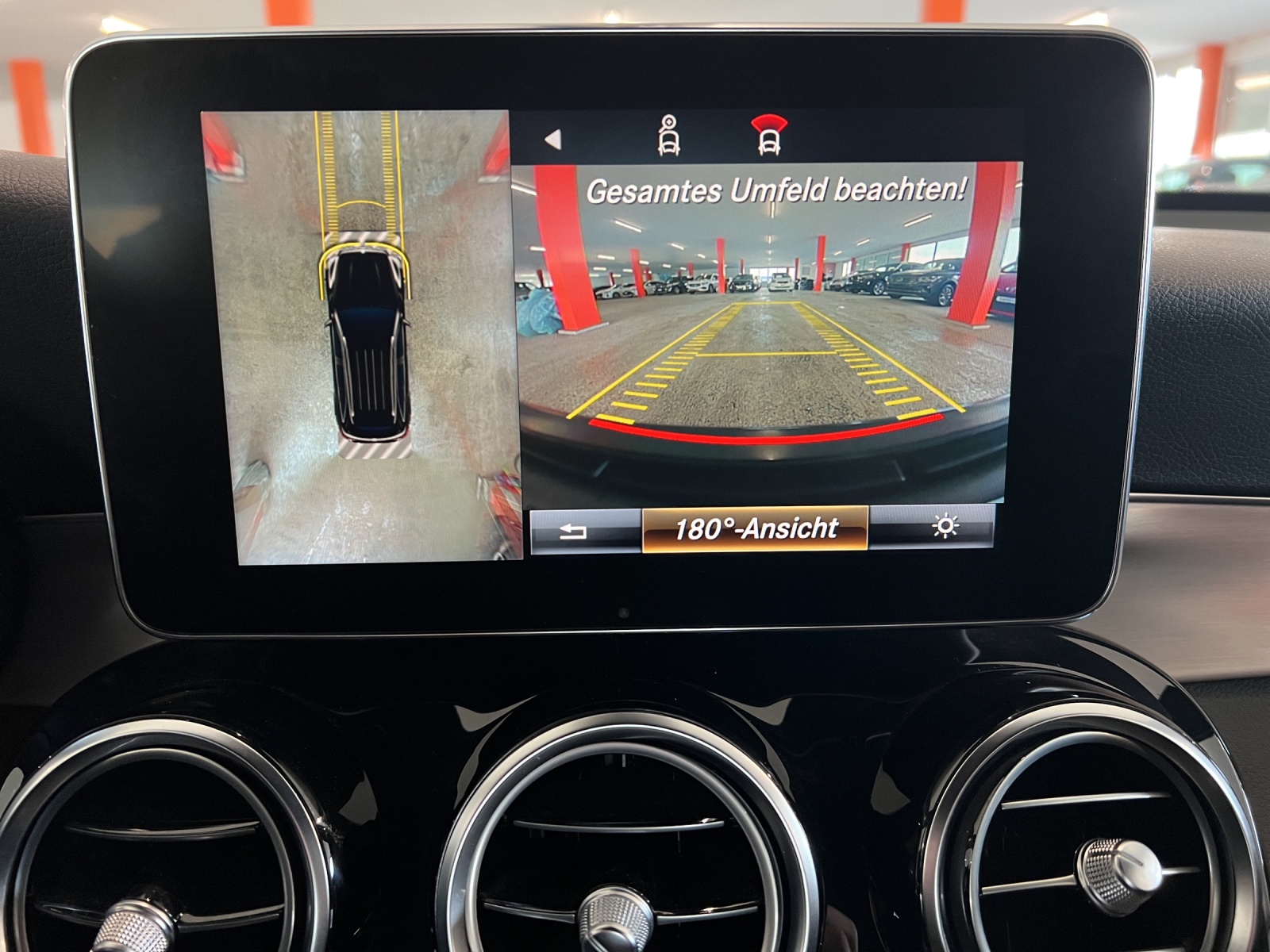 MERCEDES-BENZ GLC 250 d AMG Line 4Matic 9G-Tronic-image-14