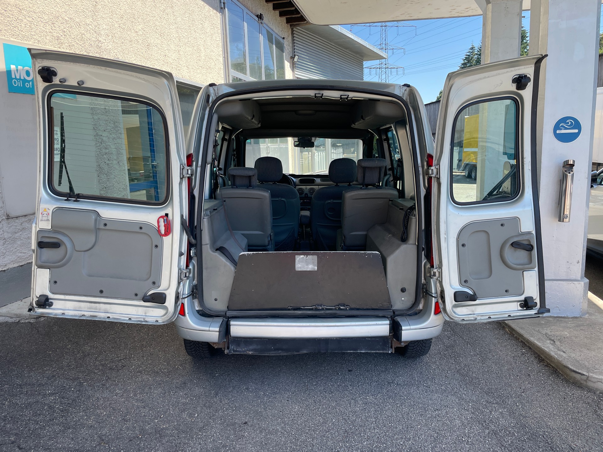 RENAULT Kangoo 1.6 16V Alizé Automatic-image-11