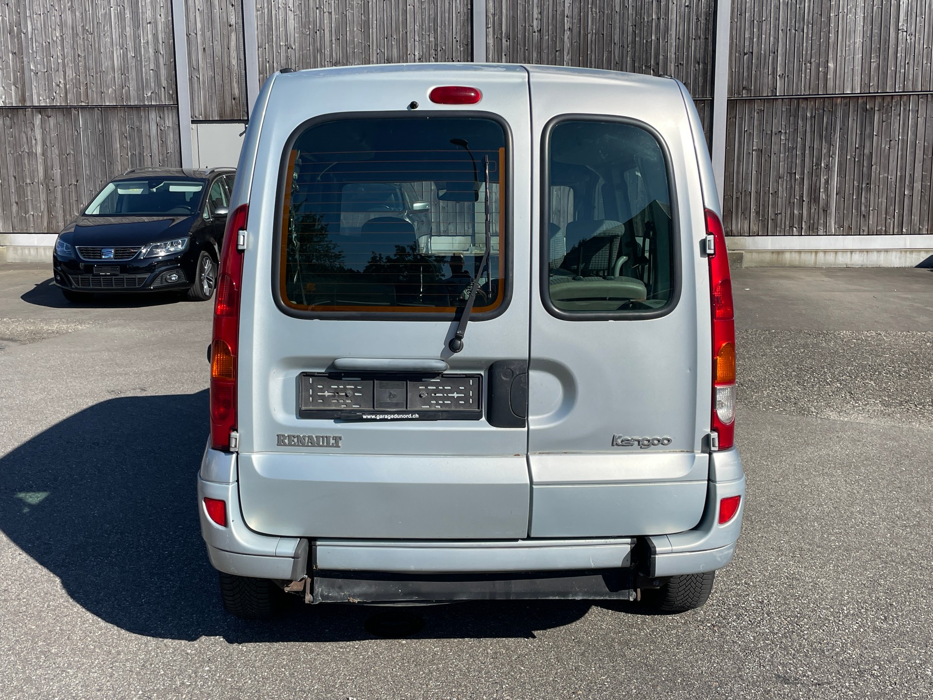 RENAULT Kangoo 1.6 16V Alizé Automatic-image-3