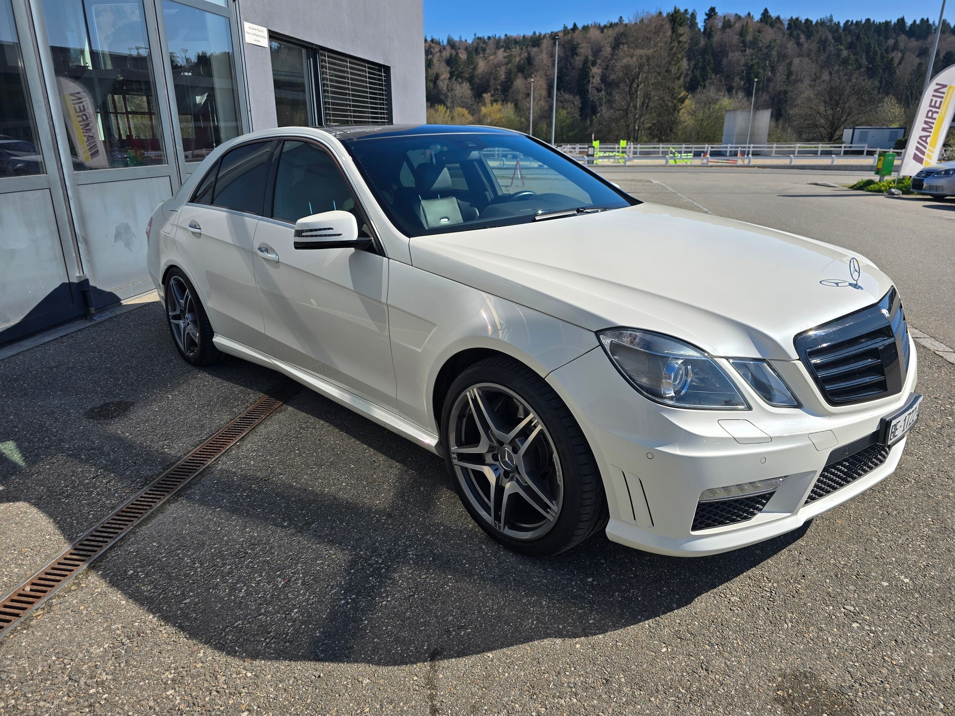 MERCEDES-BENZ E 63 CGI AMG 7G-Tronic-image-3