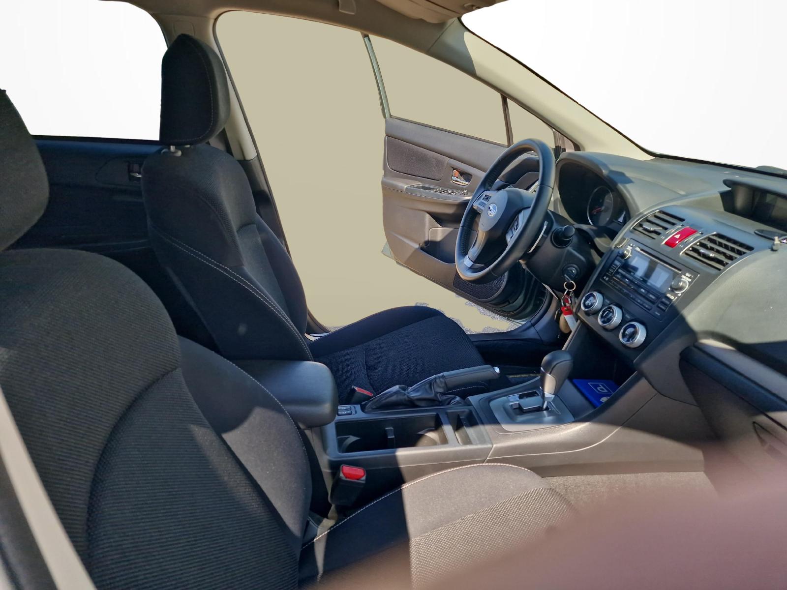 SUBARU XV 2.0i Swiss Two-image-9