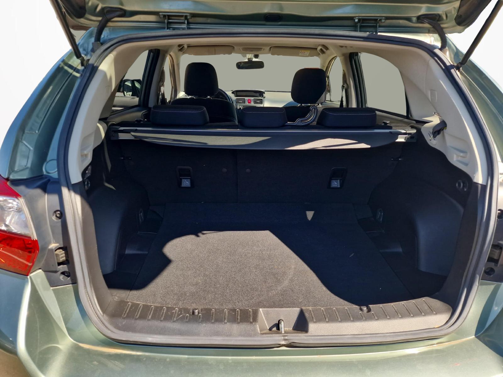 SUBARU XV 2.0i Swiss Two-image-11