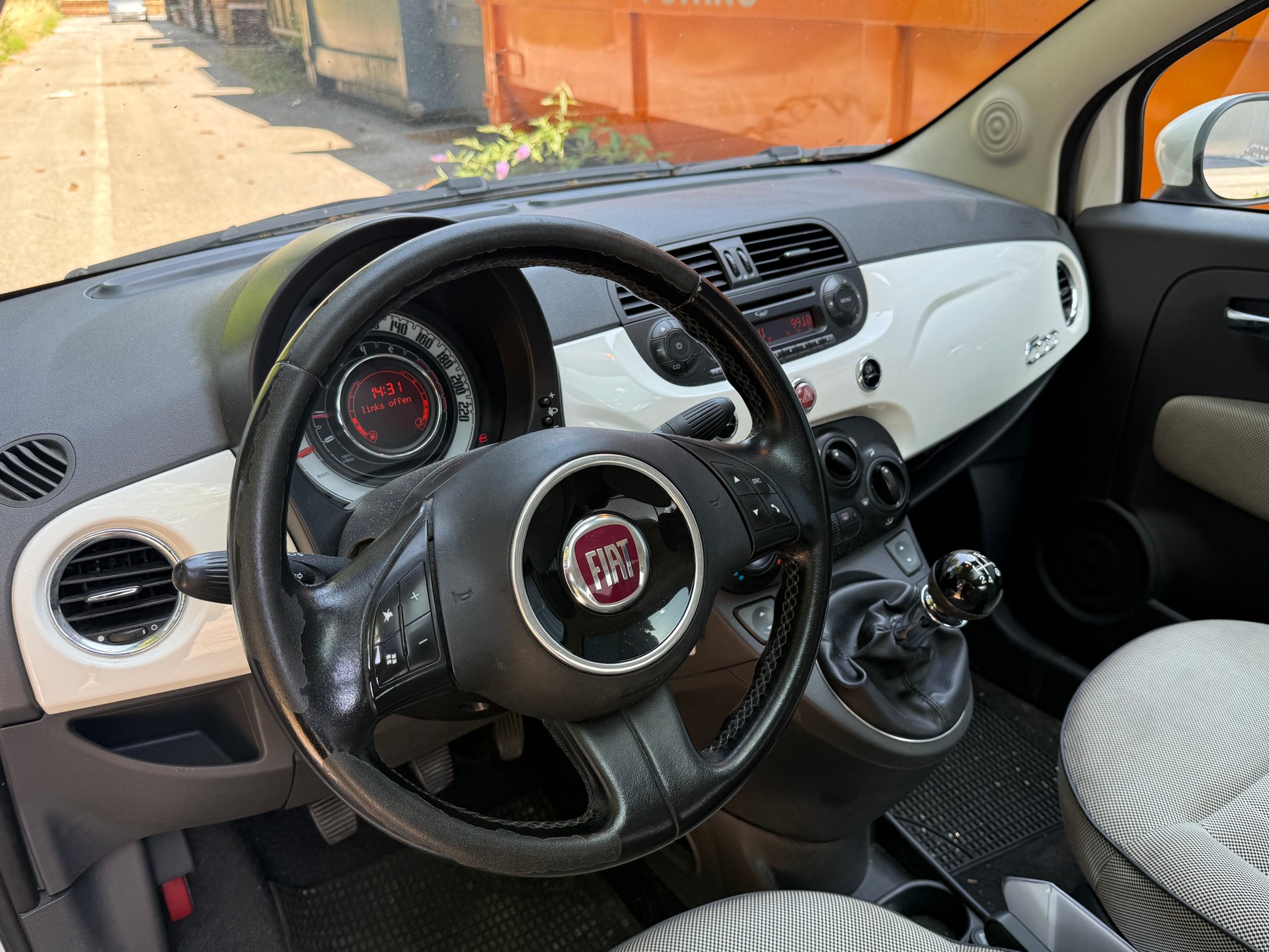 FIAT 500 1.2 Lounge-image-7