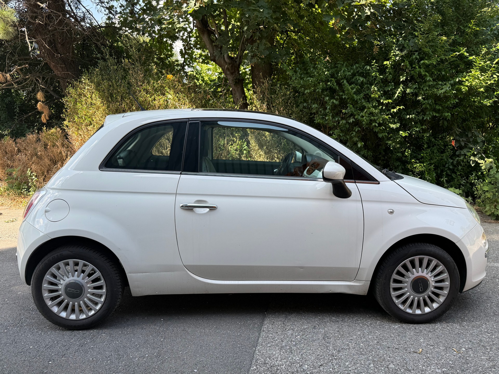 FIAT 500 1.2 Lounge-image-1