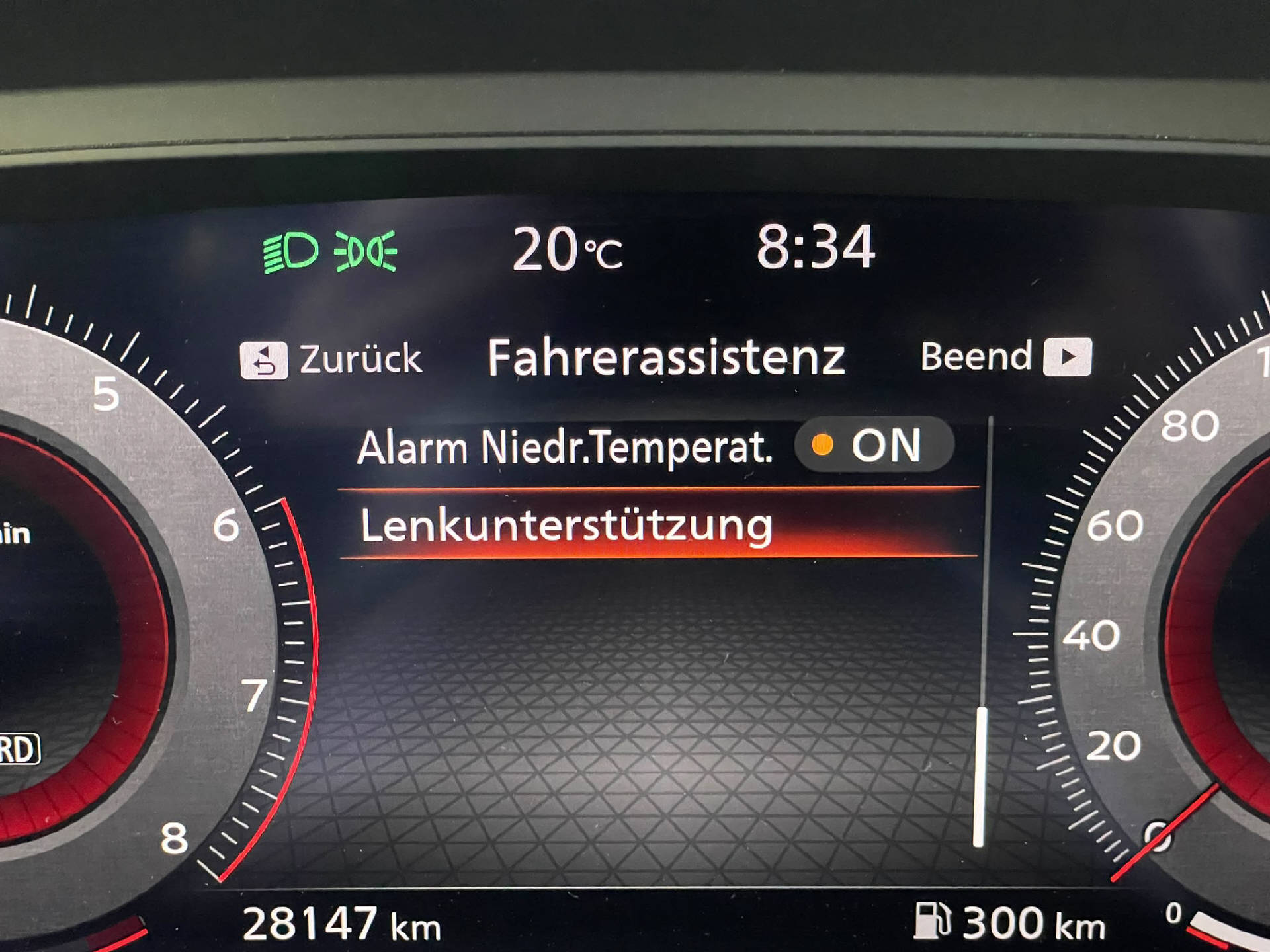 NISSAN Qashqai 1.3 DIG-T N-Connecta 4x4-image-11