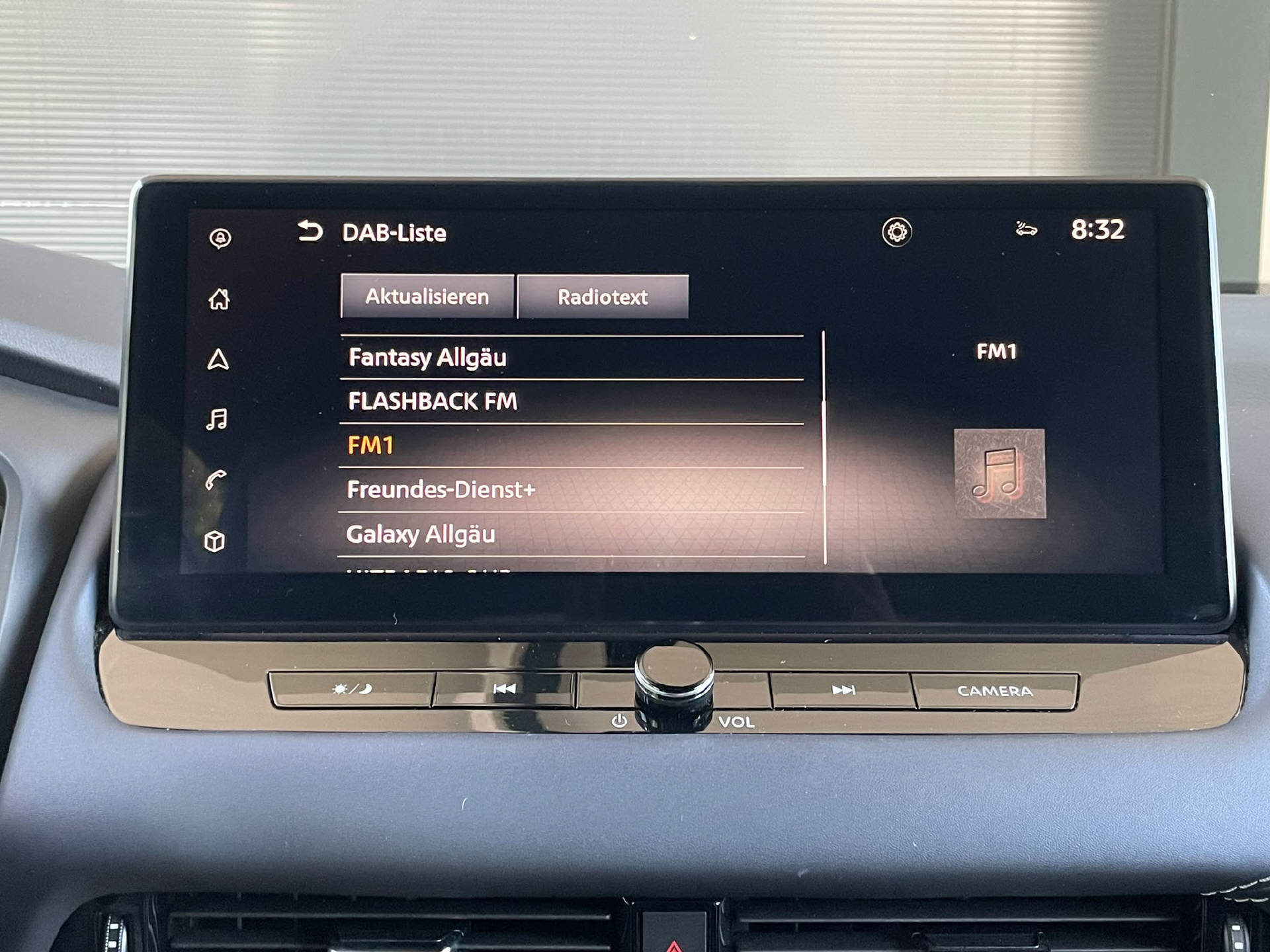 NISSAN Qashqai 1.3 DIG-T N-Connecta 4x4-image-16