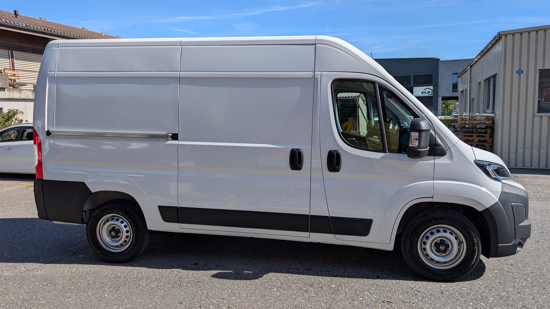 CITROEN Jumper 35 2.2 BlueHDi 140 L2H2 EAT8-showroom-element-3
