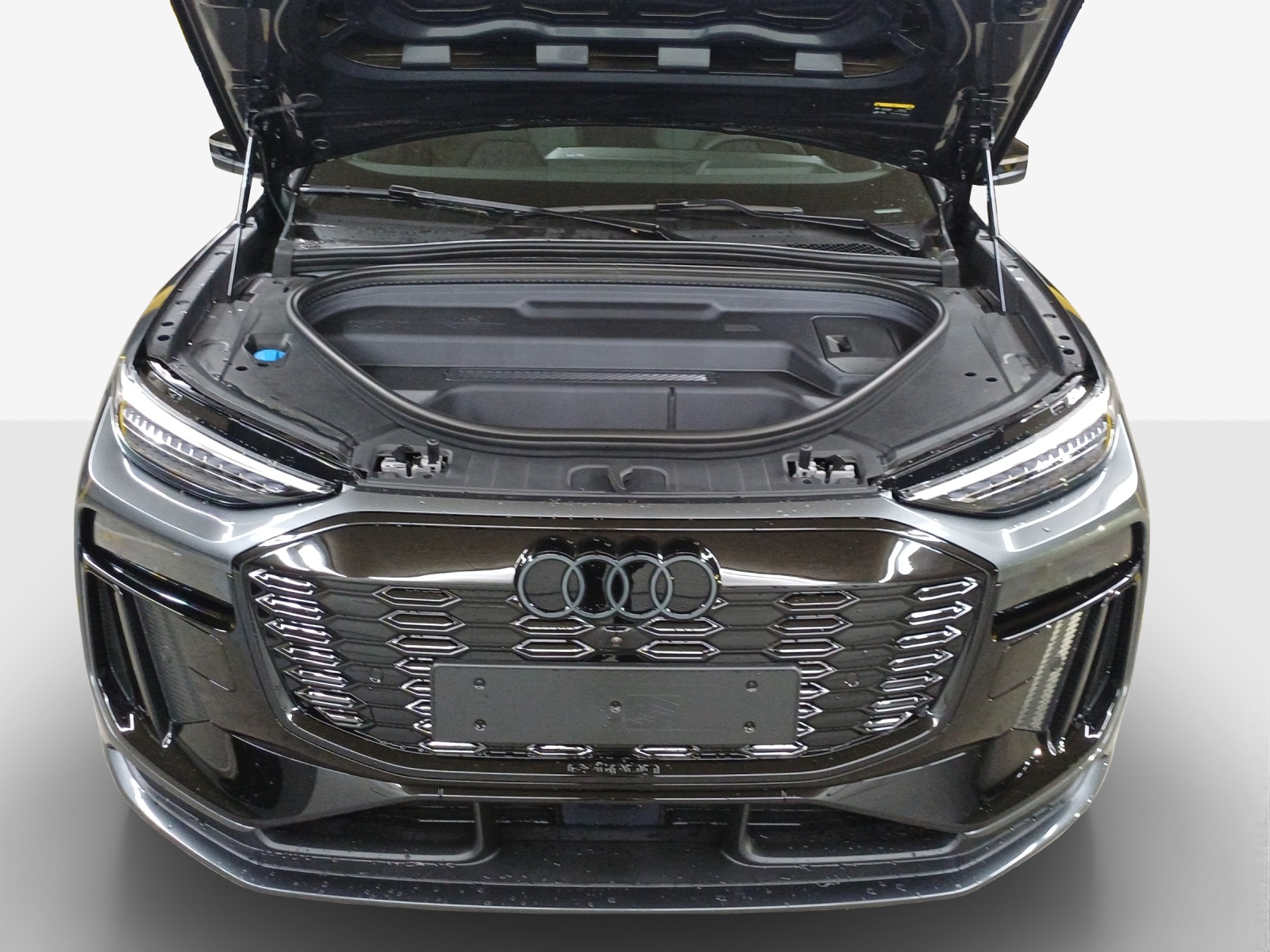 AUDI Q6 e-tron quattro-image-14