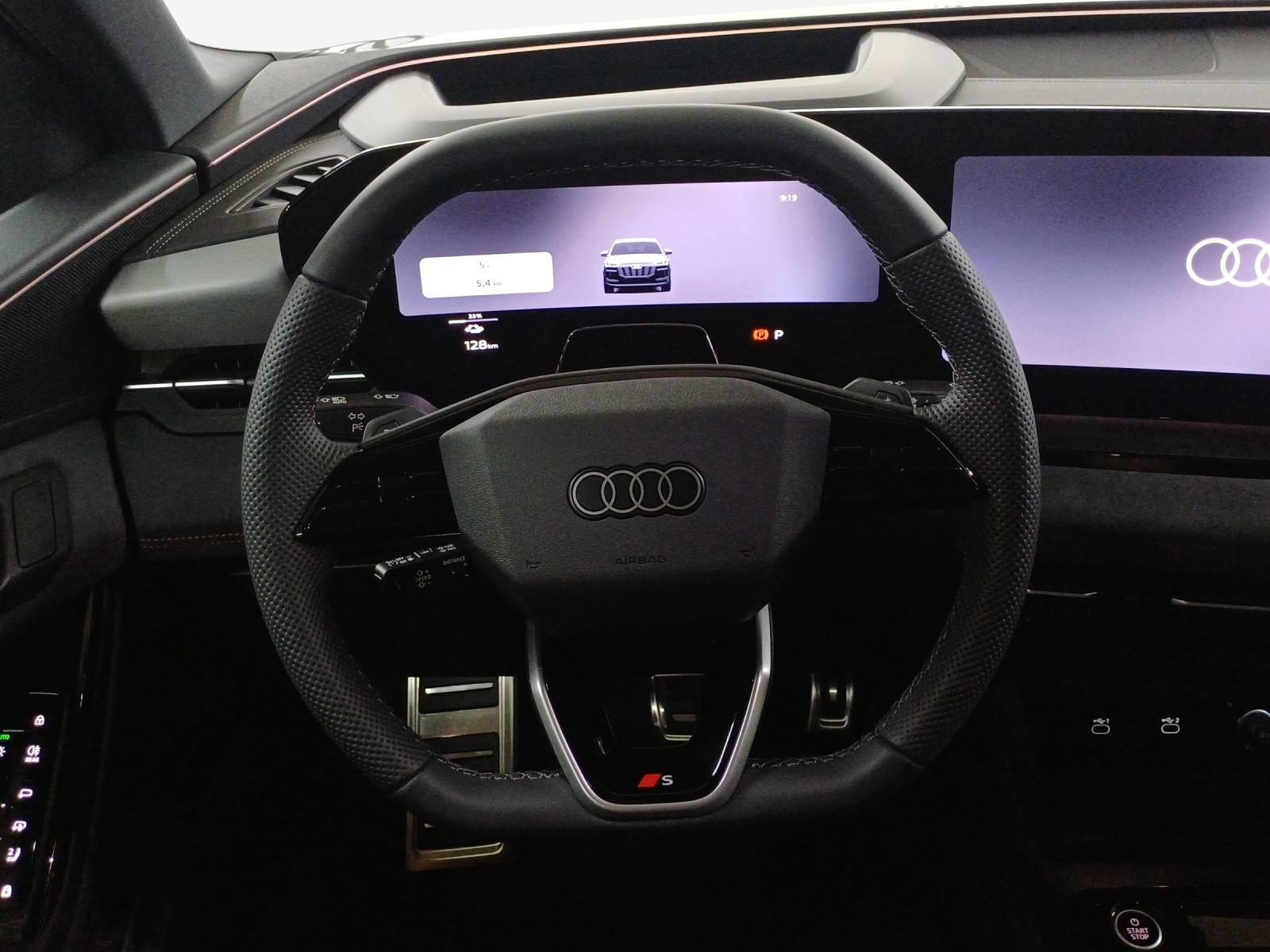 AUDI Q6 e-tron quattro-image-9