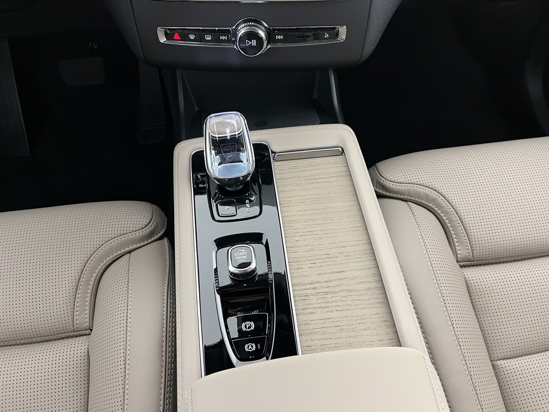 VOLVO XC90 2.0 T8 TE Ultra Dark eAWD-image-15