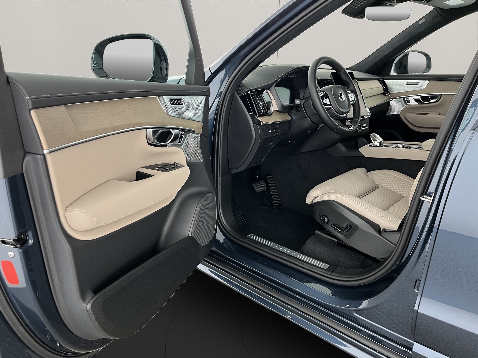 VOLVO XC90 2.0 T8 TE Ultra Dark eAWD-image-8