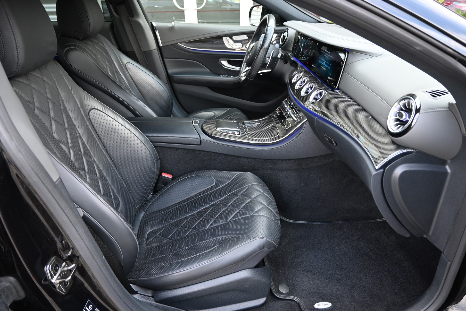 MERCEDES-BENZ CLS 53 AMG 4 Matic + (CH Auto) Voll-Ausstattung-image-11