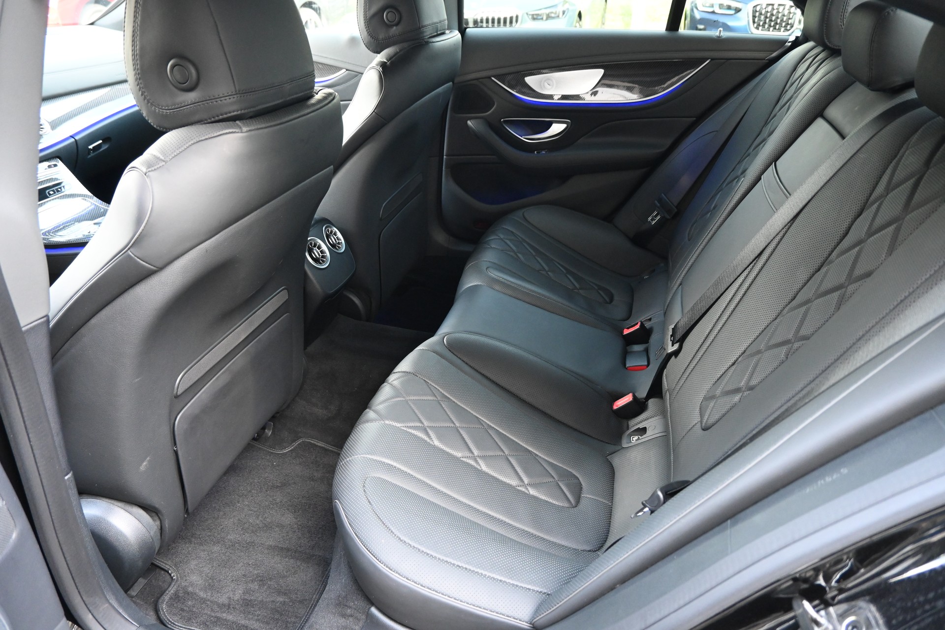 MERCEDES-BENZ CLS 53 AMG 4 Matic + (CH Auto) Voll-Ausstattung-image-13
