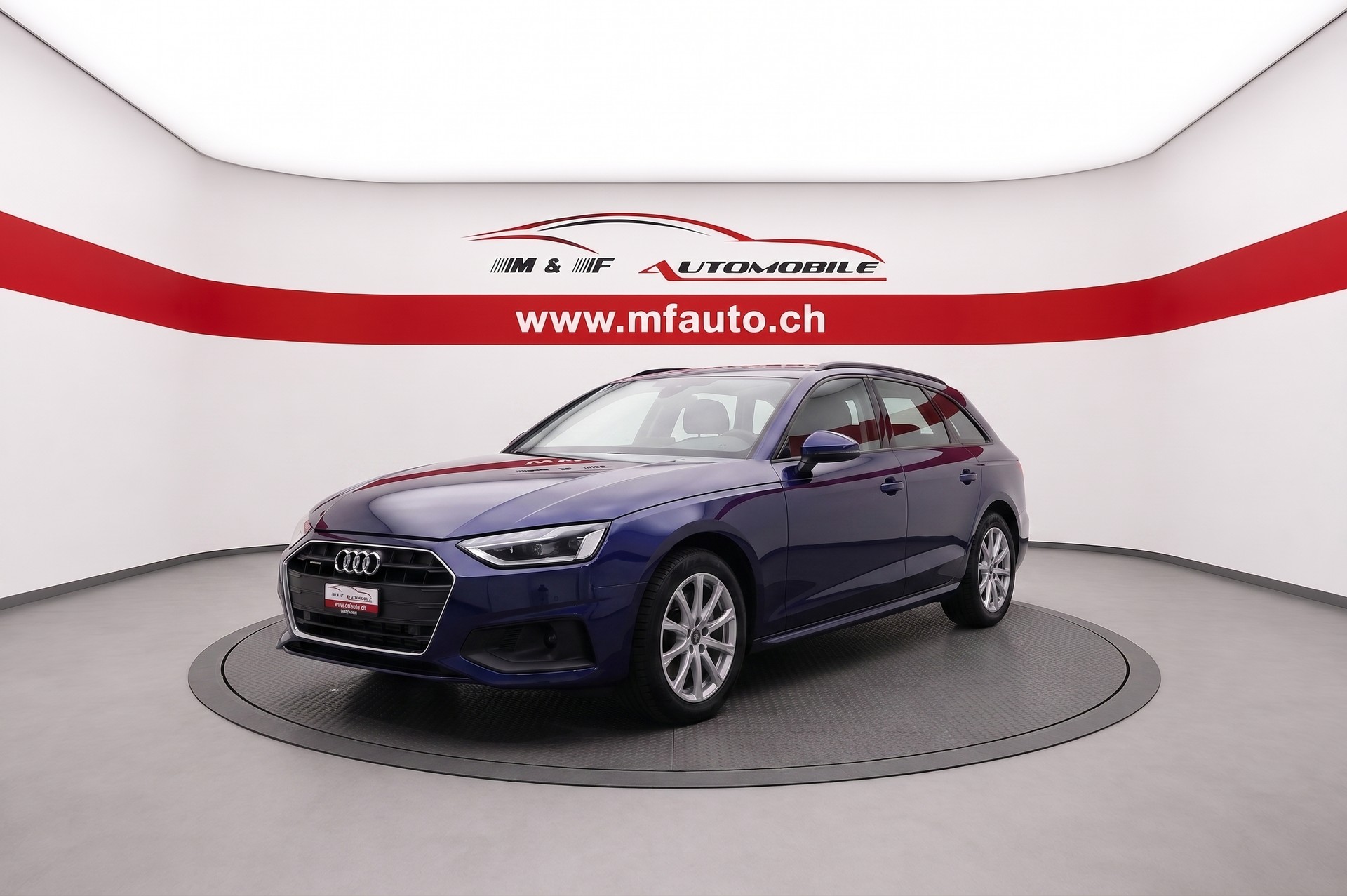 AUDI A4 Avant 2.0 40 TDI Attraction quattro S-Tronic Panorama-Glasdach-image-1