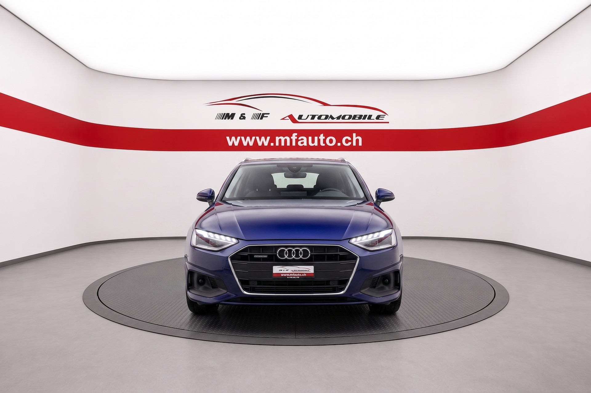AUDI A4 Avant 2.0 40 TDI Attraction quattro S-Tronic Panorama-Glasdach-image-2