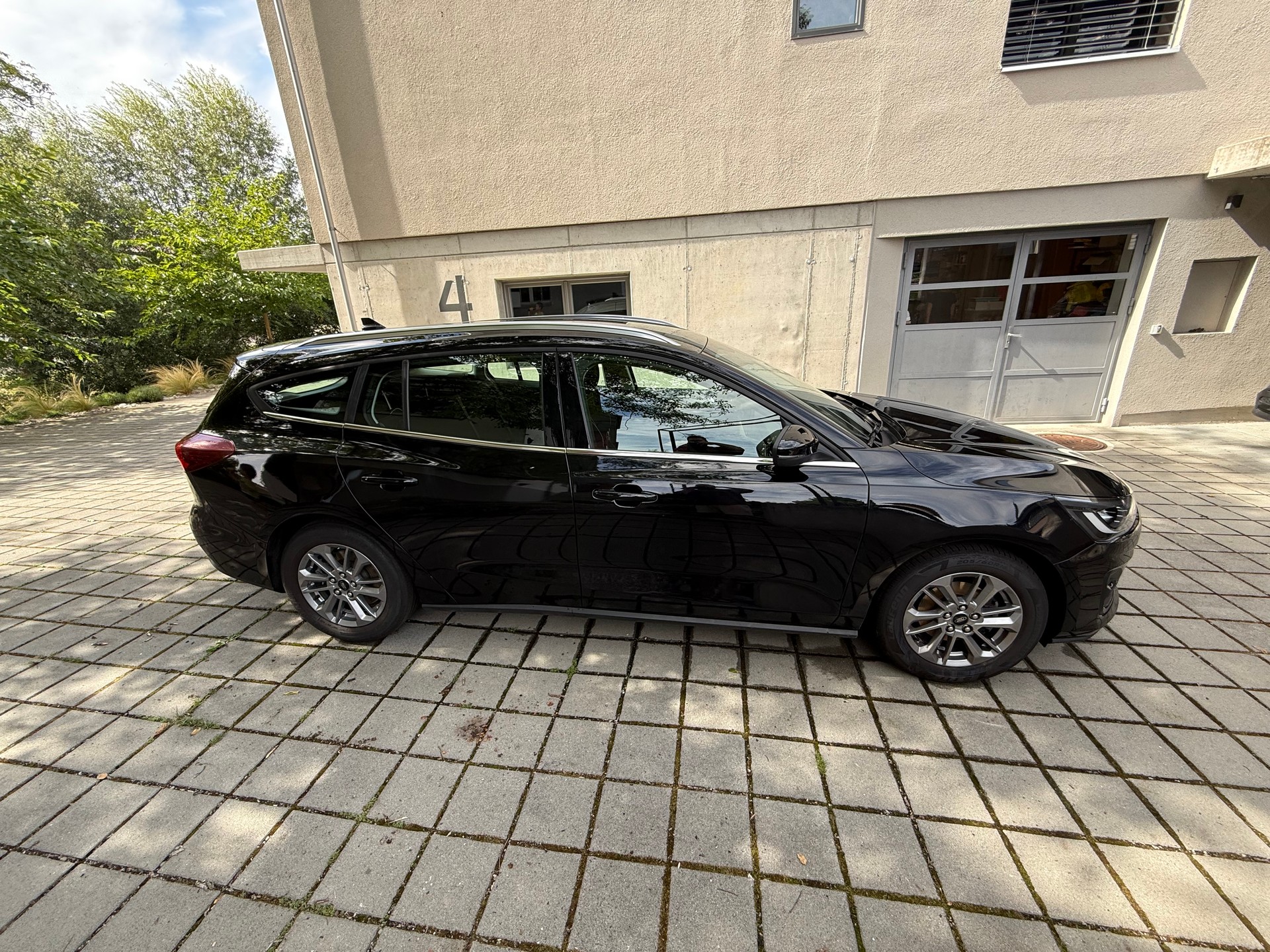 FORD 1.0i EcoB Hybrid 125 Titanium-image-2