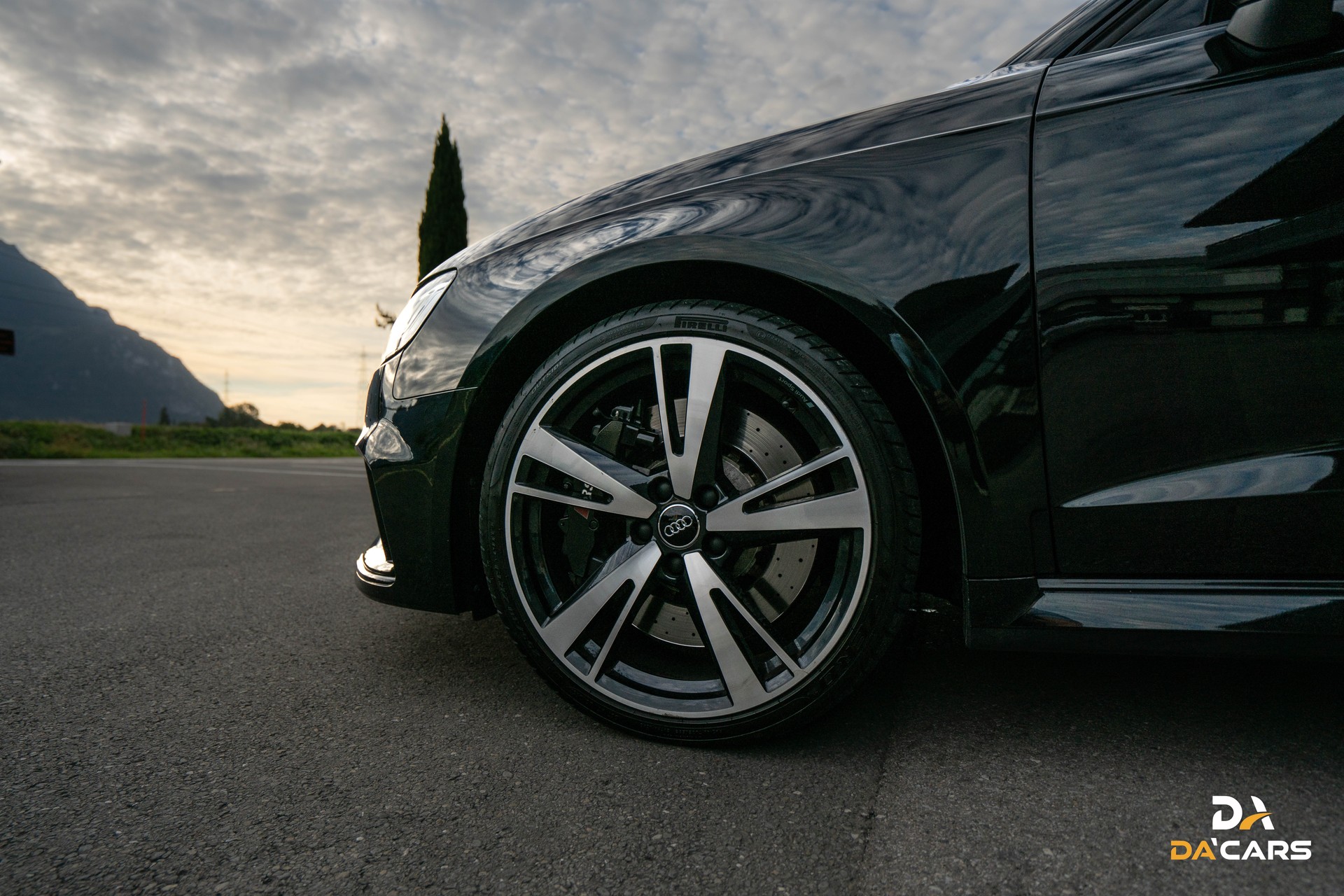AUDI RS3 Sportback 2.5 TSI quattro S-tronic-image-5