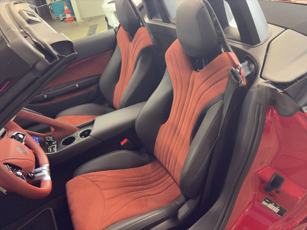 MG Cyberster 77kWh 4WD-image-7