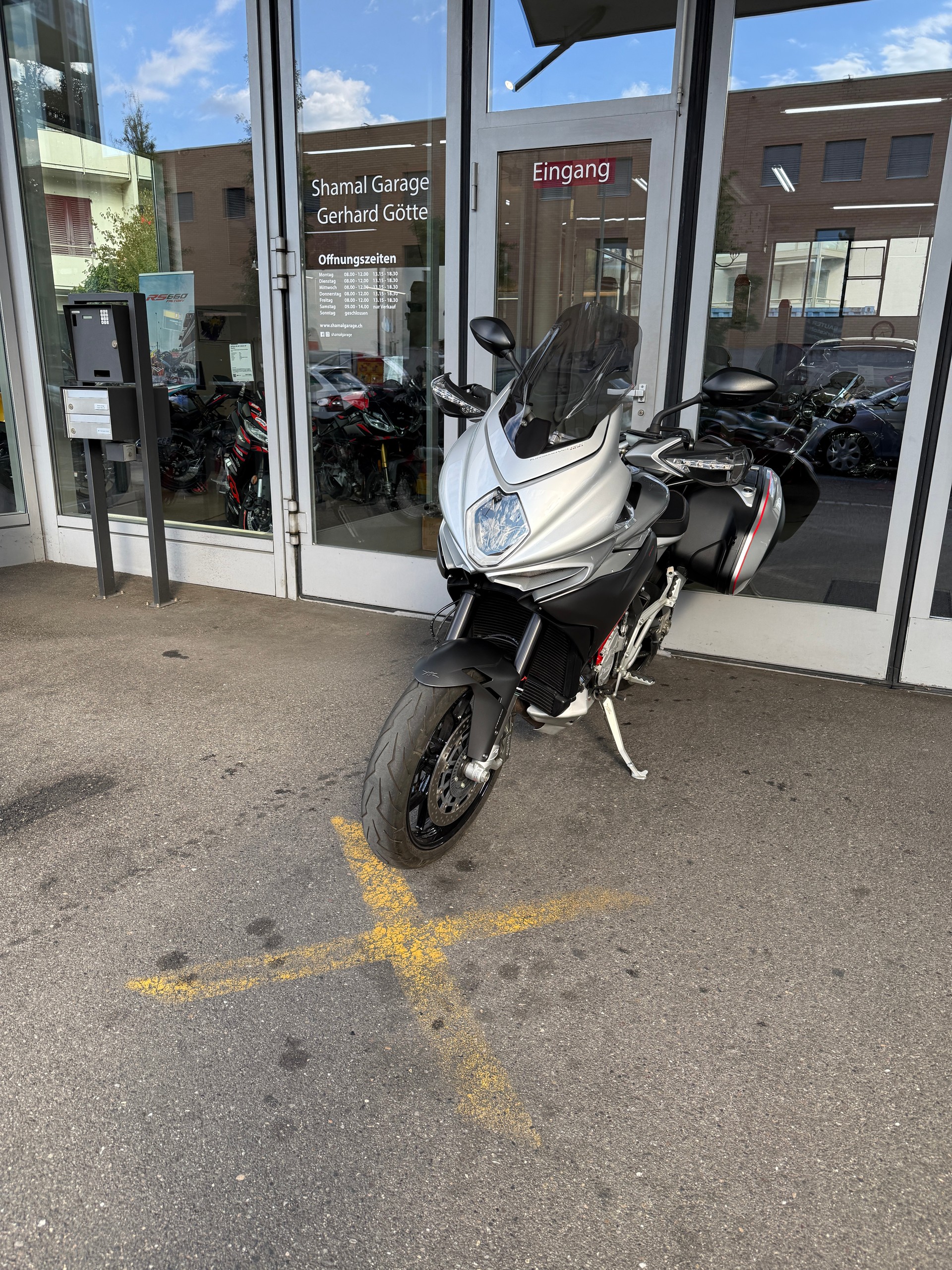 MV AGUSTA Turismo Veloce-showroom-element-3