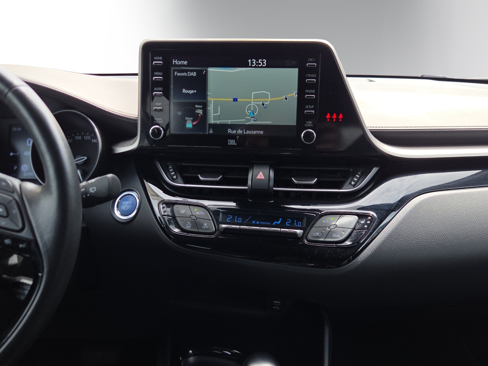 TOYOTA C-HR 1.8 HSD CVT Trend-image-11