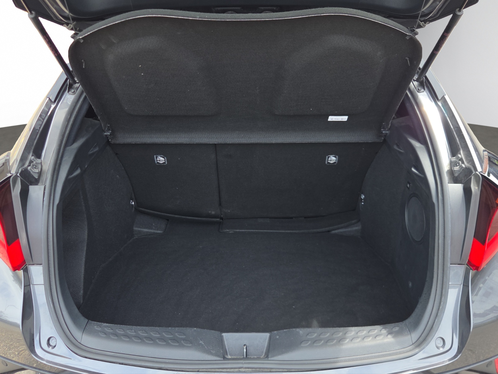 TOYOTA C-HR 1.8 HSD CVT Trend-image-6