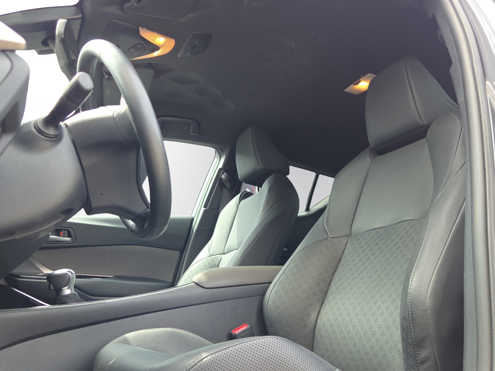 TOYOTA C-HR 1.8 HSD CVT Trend-image-8