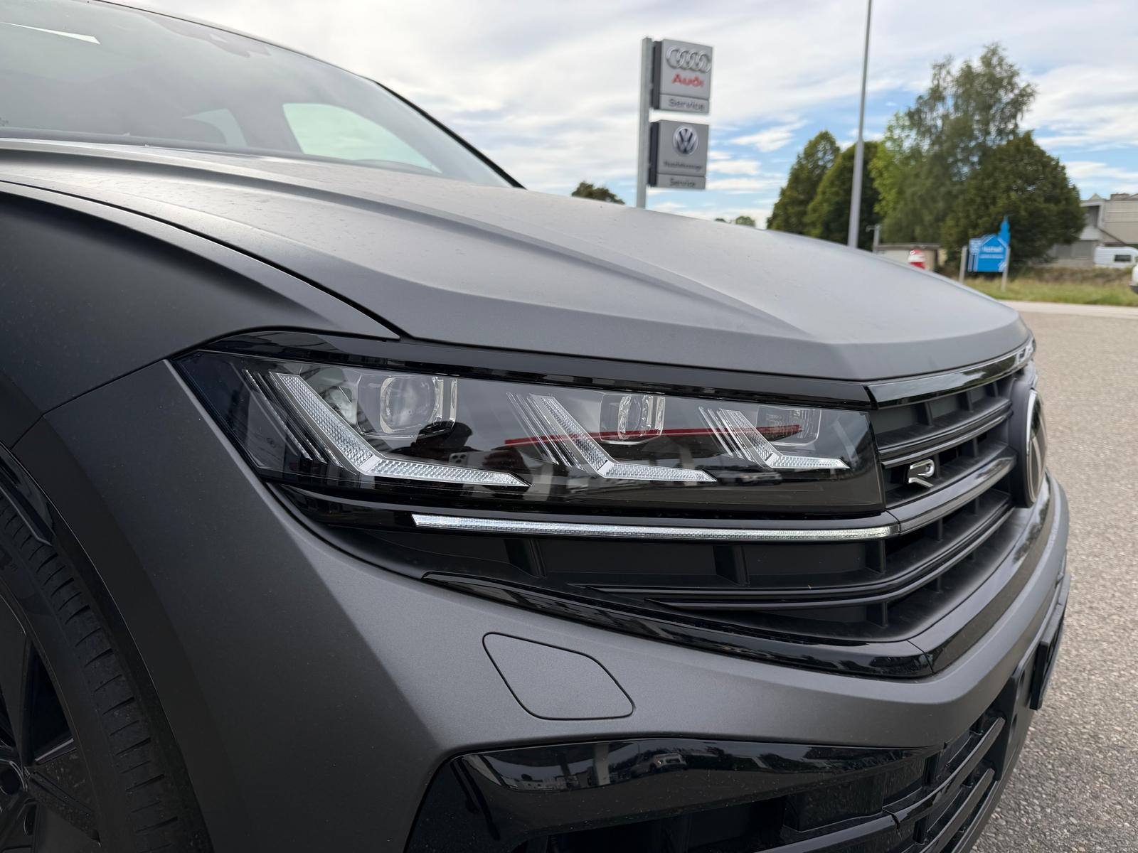 VW Touareg 3.0 TSI eHybrid R Final Edition Tiptronic-image-8