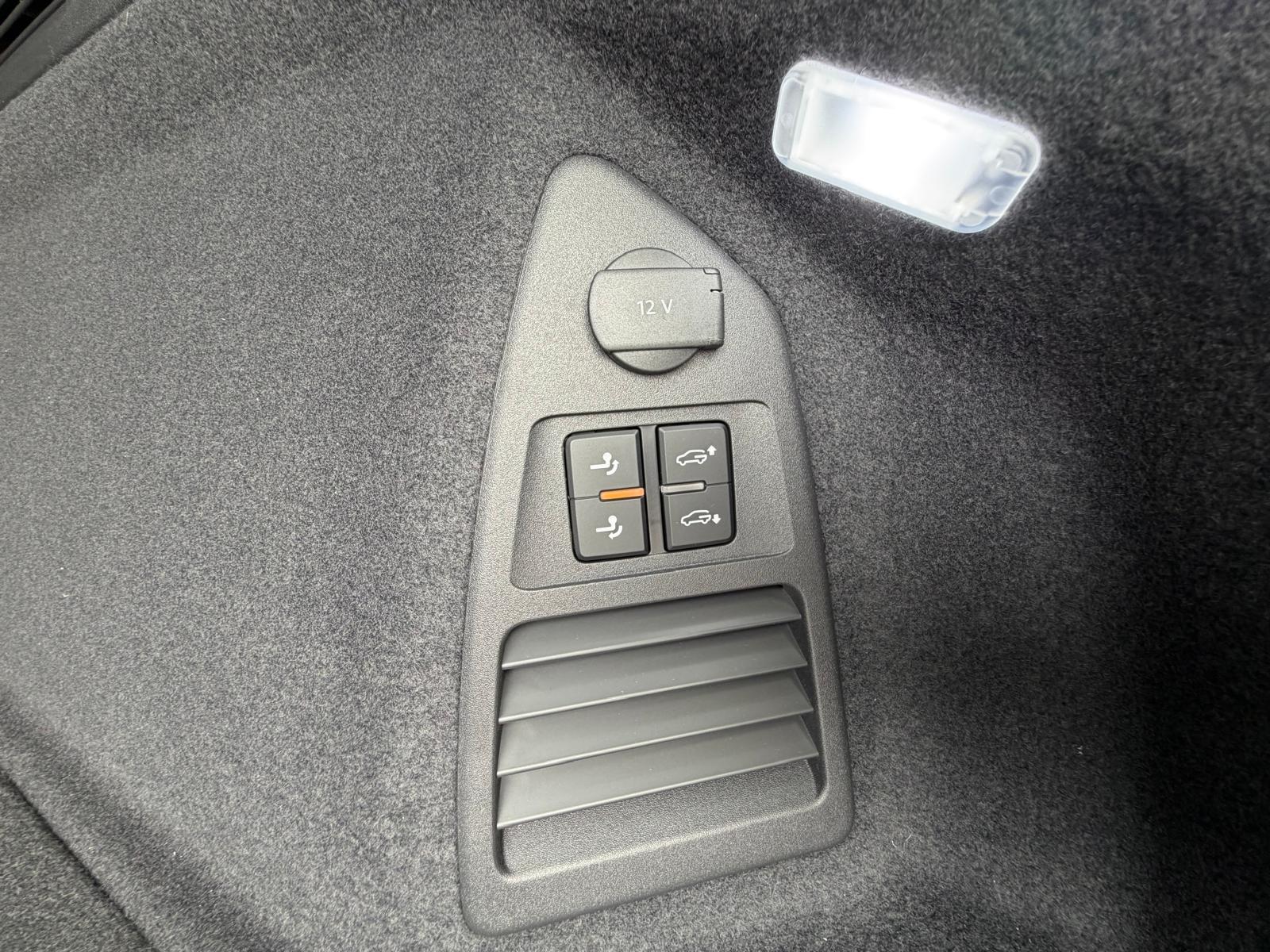 VW Touareg 3.0 TSI eHybrid R Final Edition Tiptronic-image-29