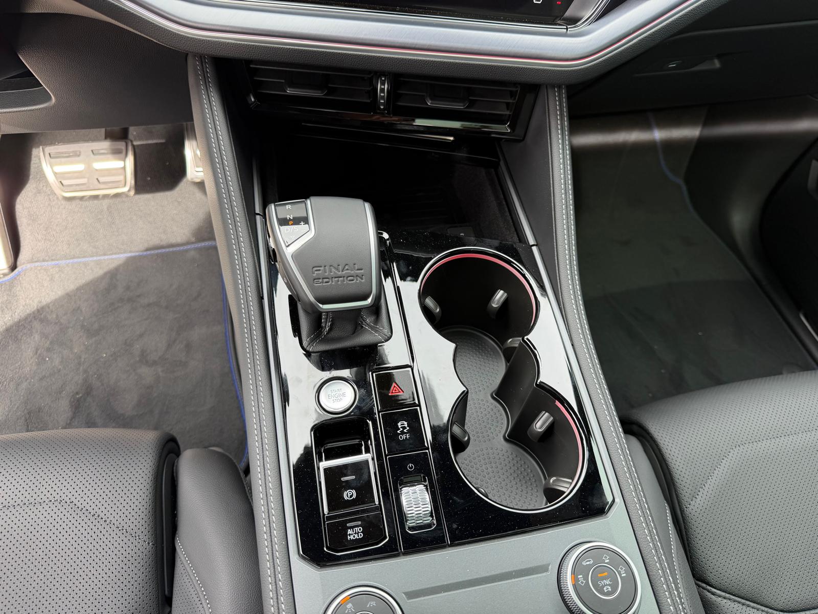 VW Touareg 3.0 TSI eHybrid R Final Edition Tiptronic-image-18