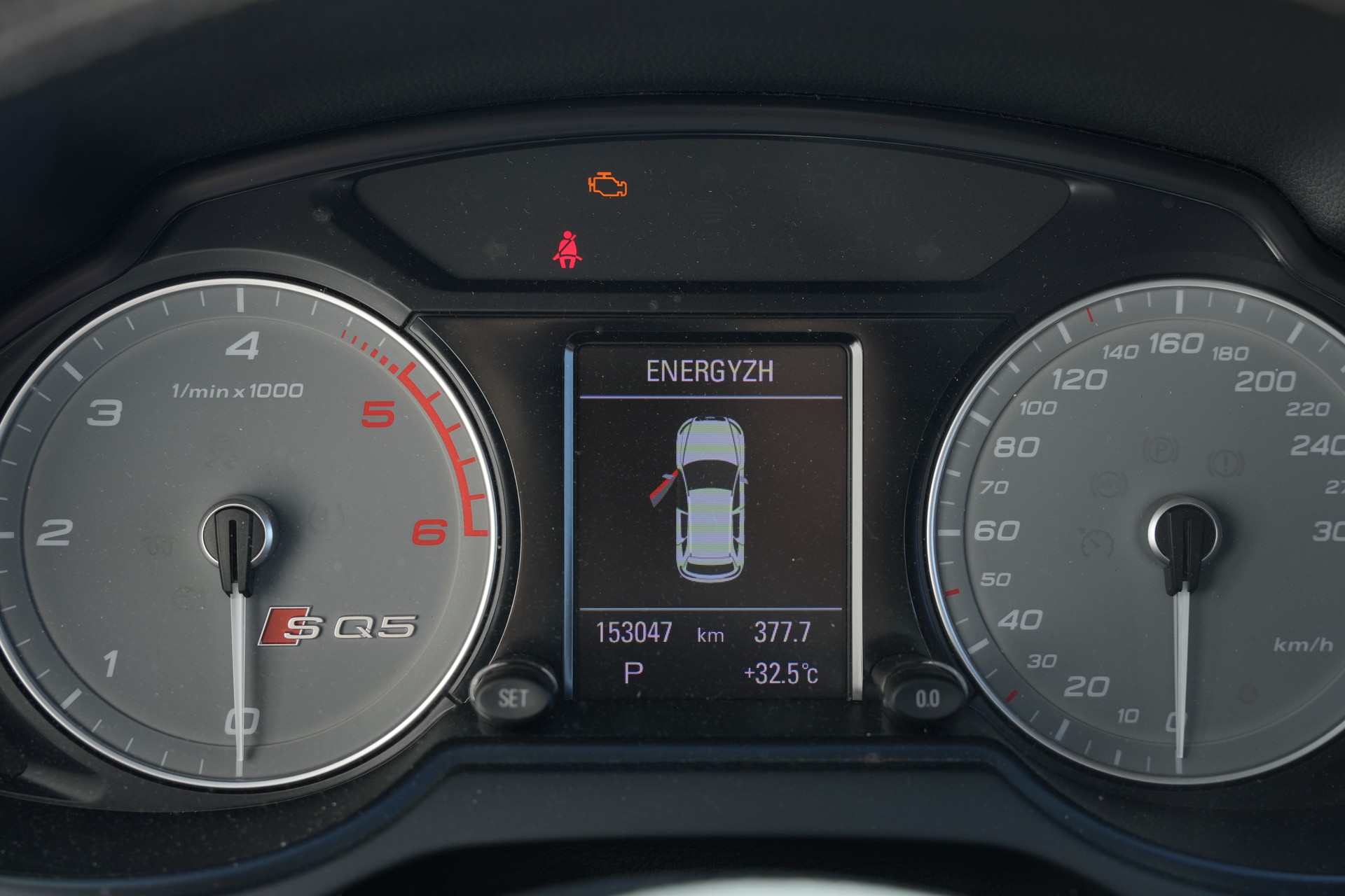 AUDI SQ5 3.0 TDI quattro tiptronic *CH-Fahrzeug* *ab MFK*-image-5