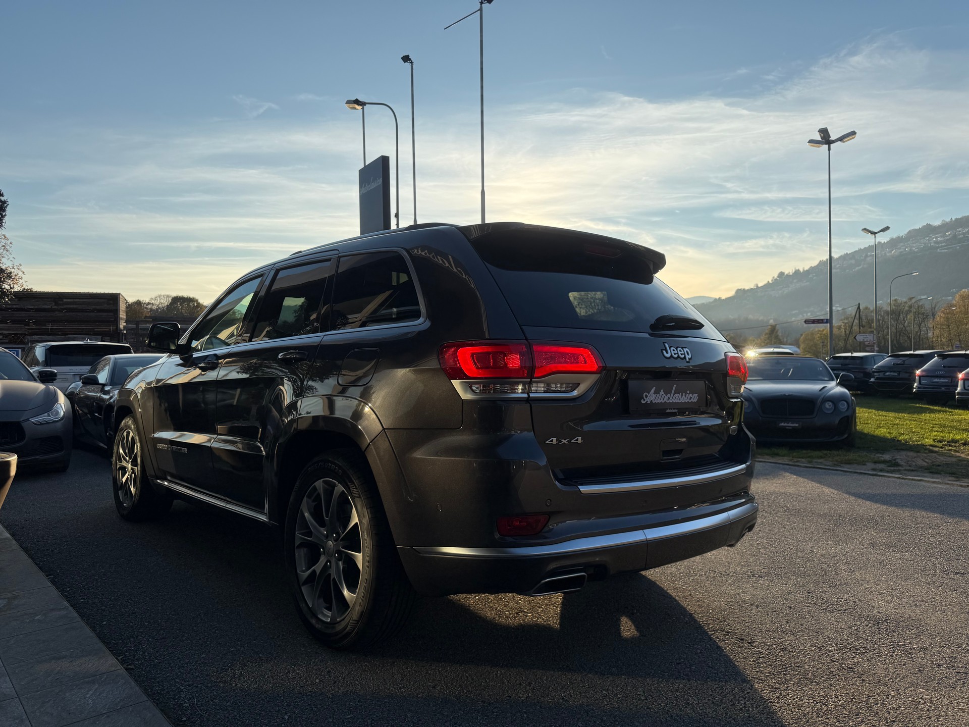 JEEP Grand Cherokee 3.0 CRD Summit Automatic-image-6