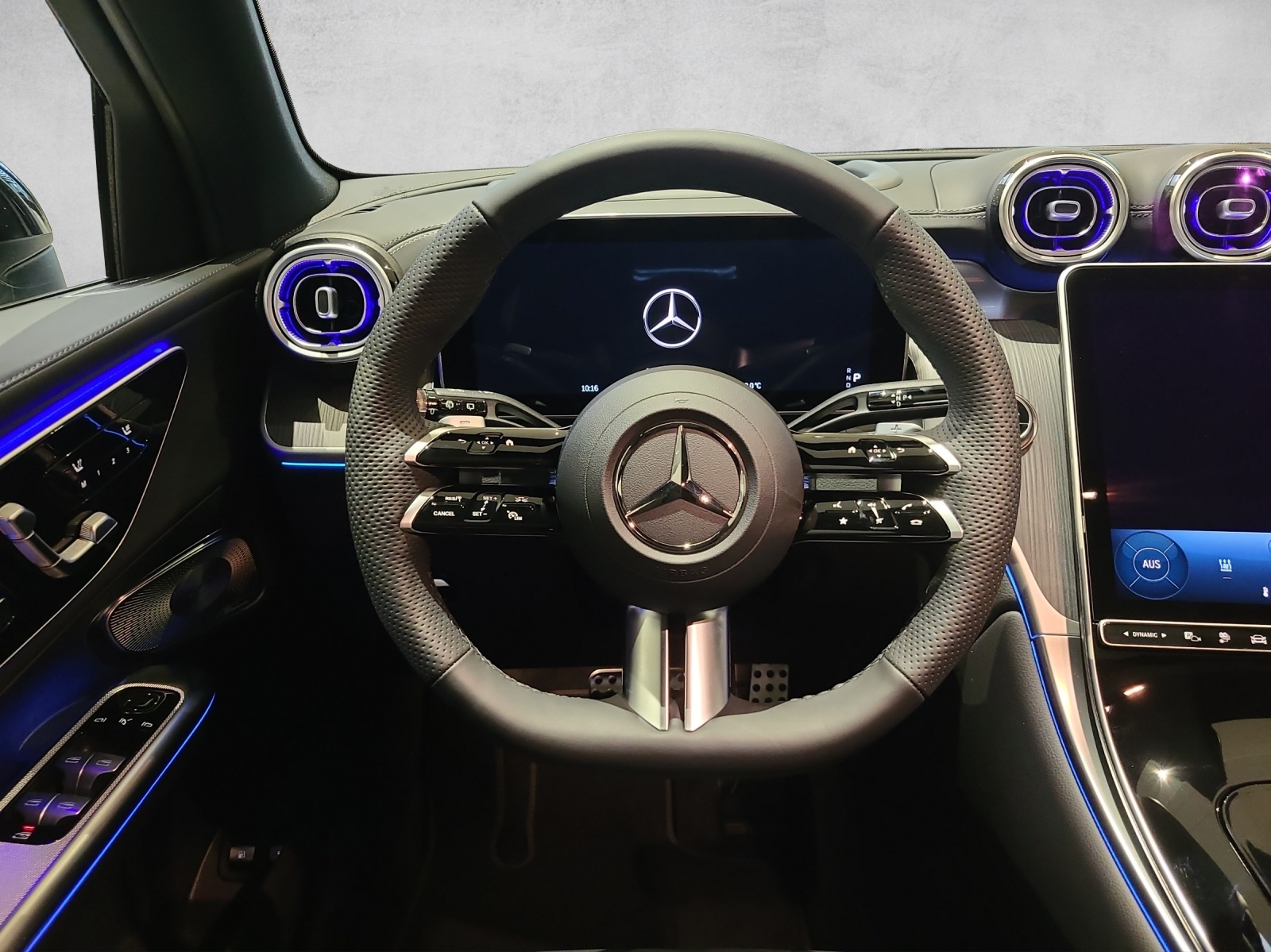 MERCEDES-BENZ GLC 400 e AMG 4M EQ-Star X254-image-4