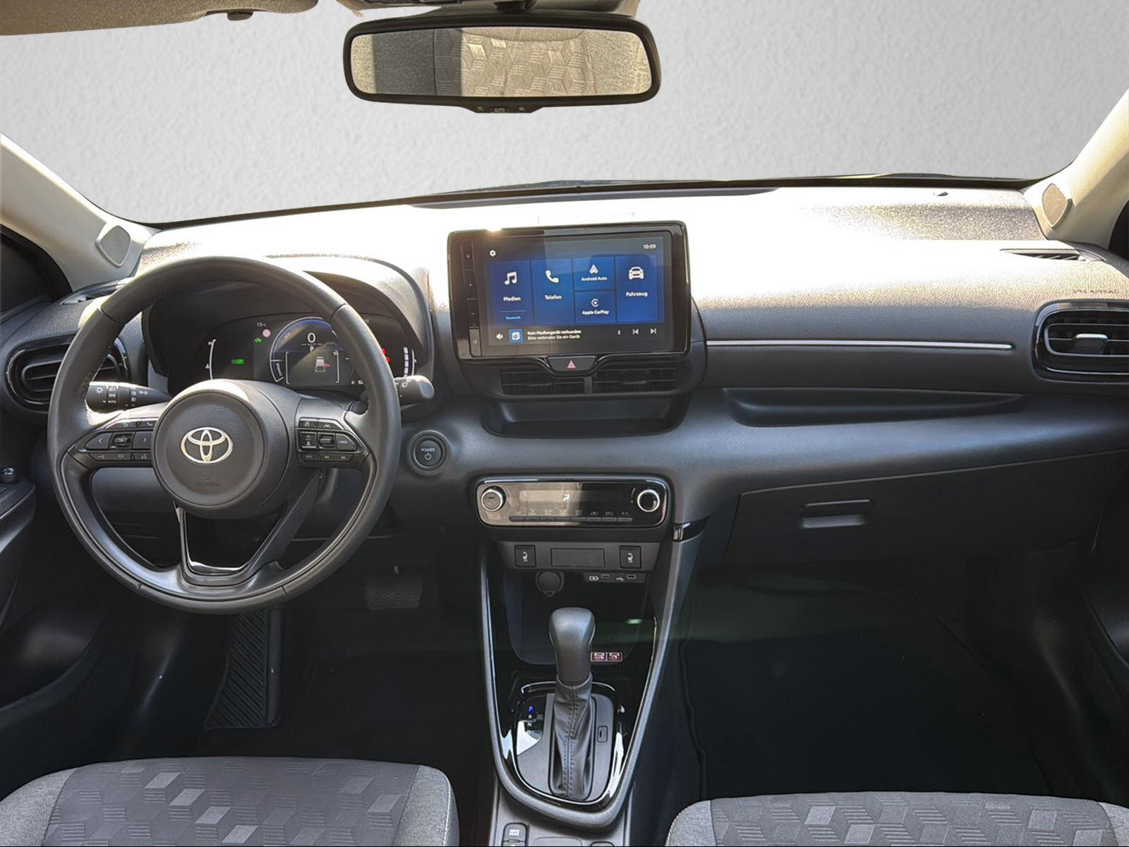 TOYOTA Yaris 1.5 VVT-i HSD Trend-image-12