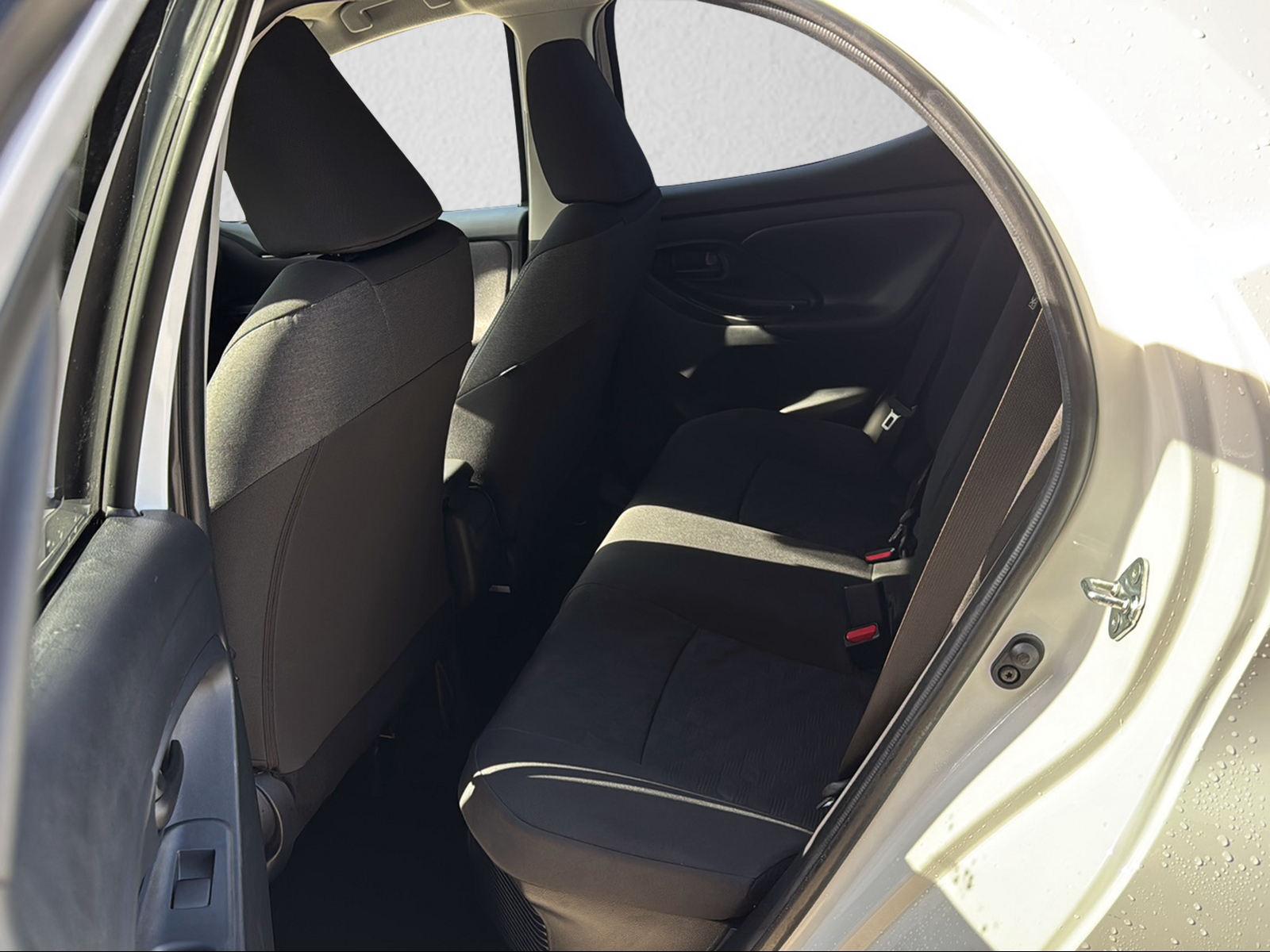 TOYOTA Yaris 1.5 VVT-i HSD Trend-image-11